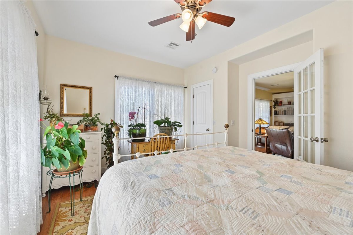 2115 E 17th Place Property Photo 32