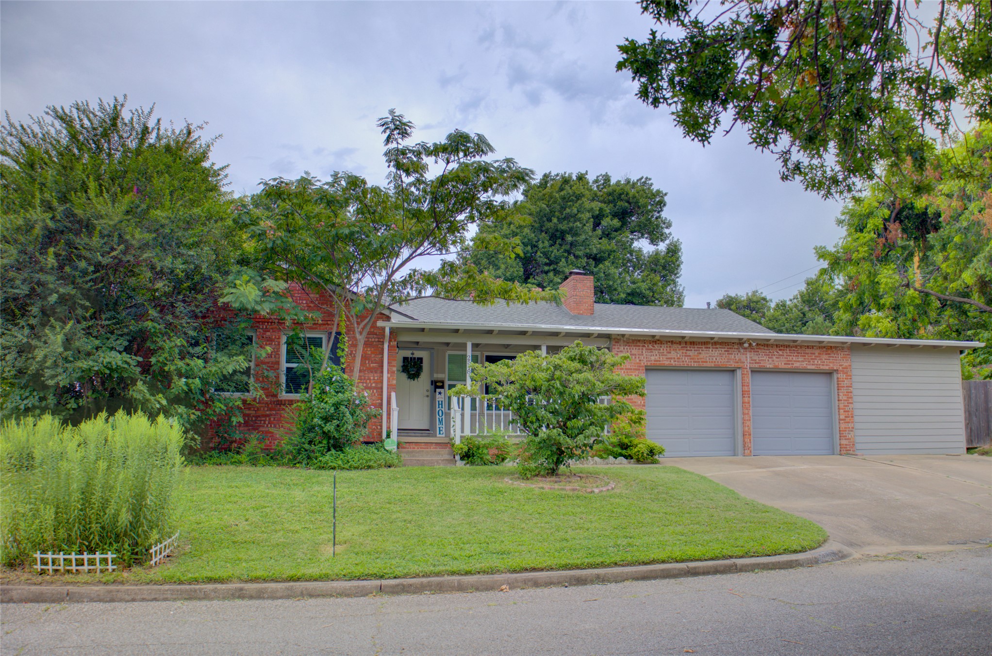2518 S Winston Avenue Property Photo 1