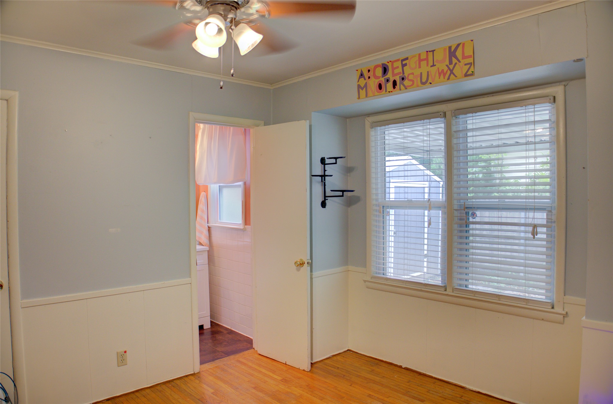 2518 S Winston Avenue Property Photo 15