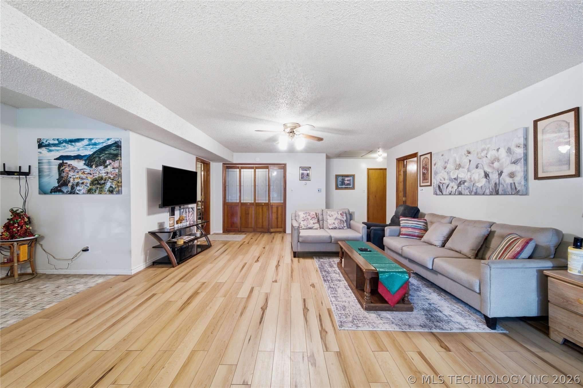 13037 E 590 Road Property Photo 3