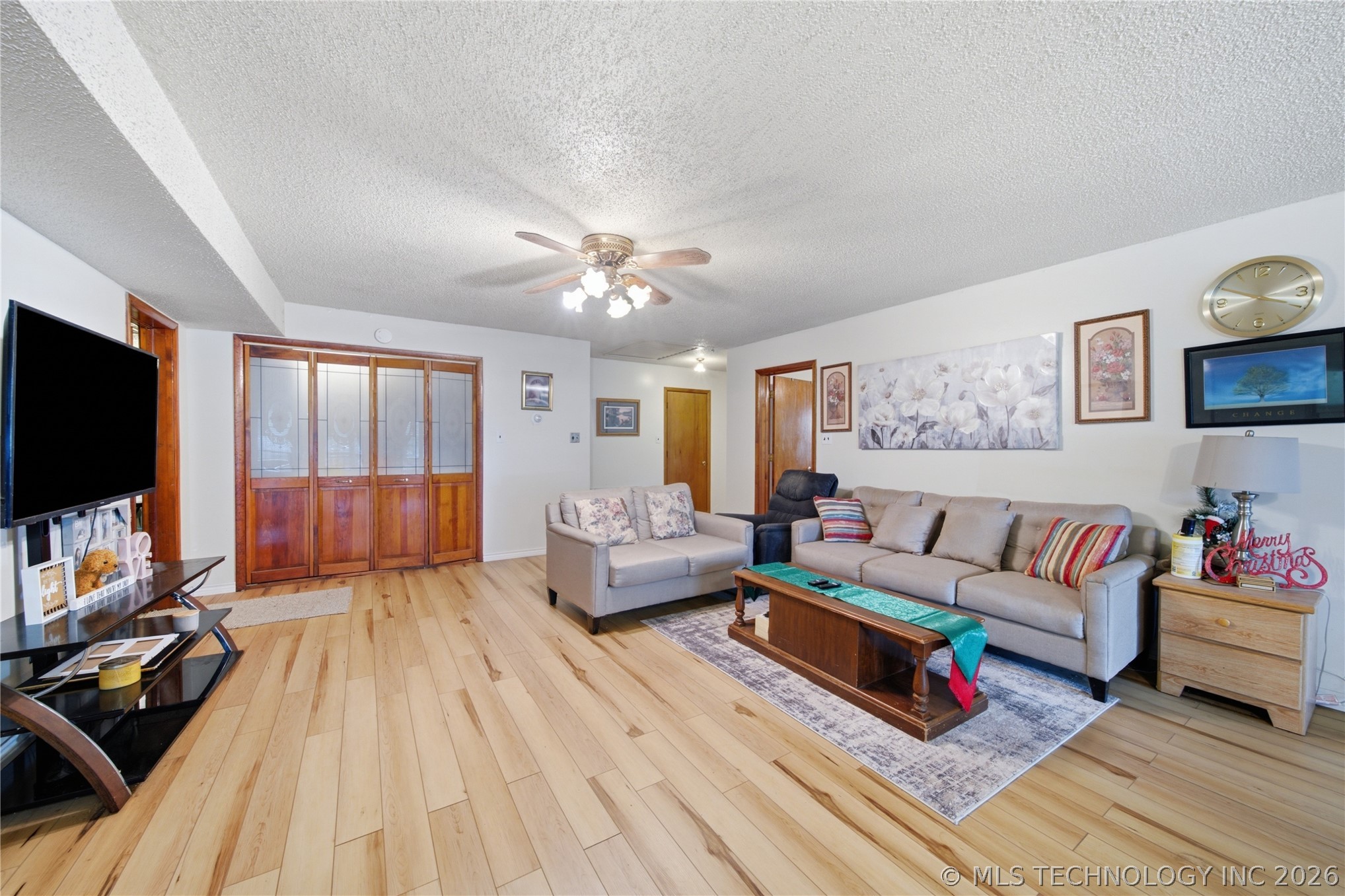13037 E 590 Road Property Photo 4