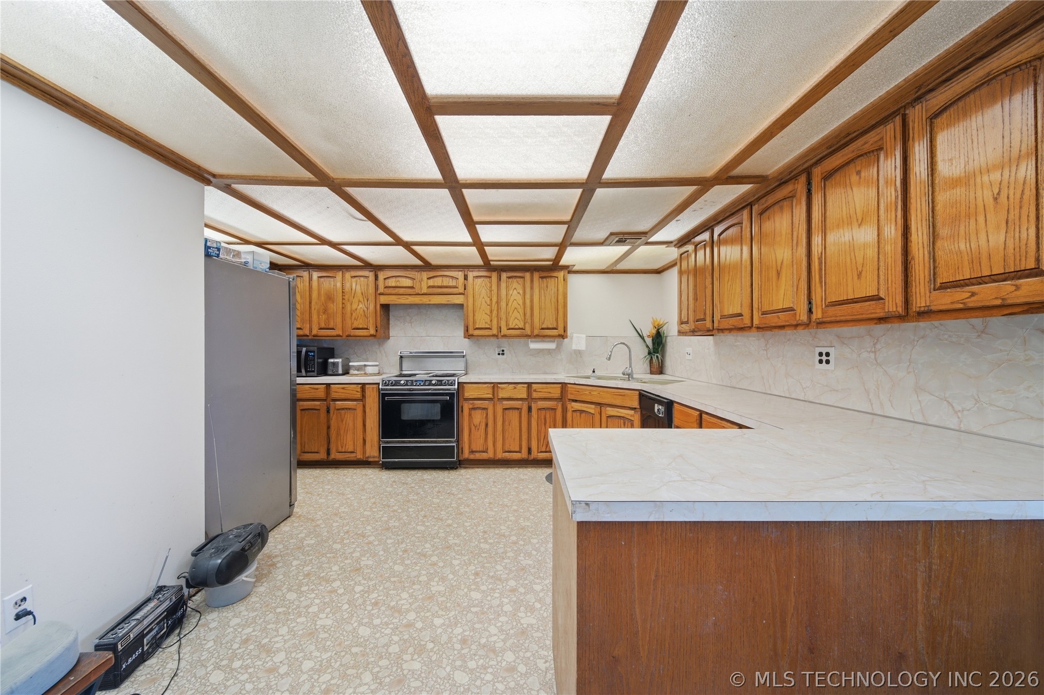 13037 E 590 Road Property Photo 8