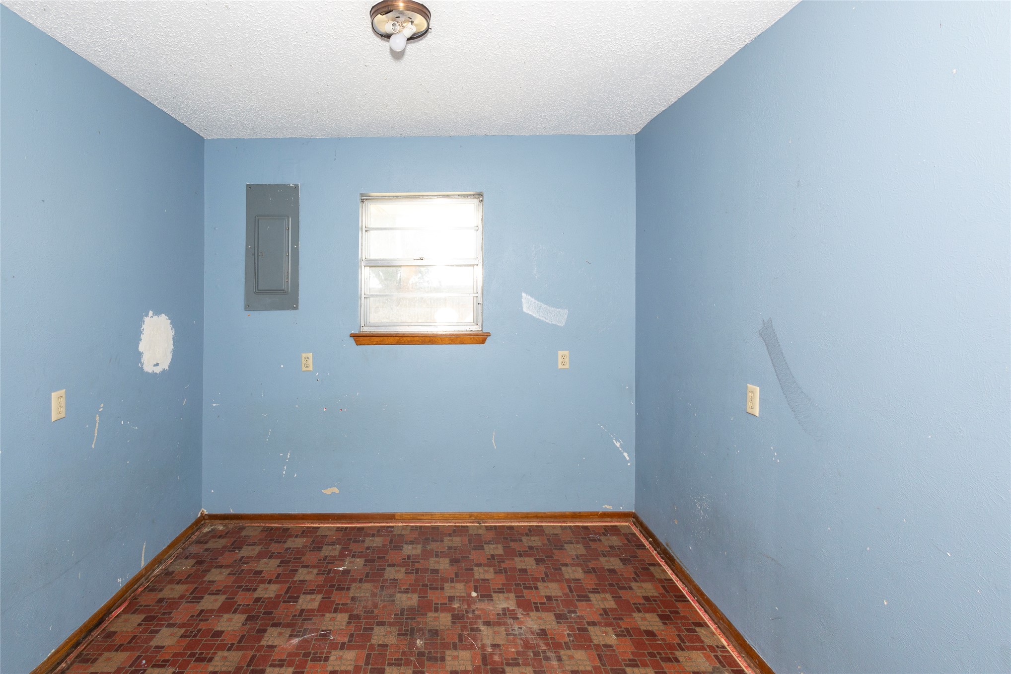610 E Monroe Property Photo 24