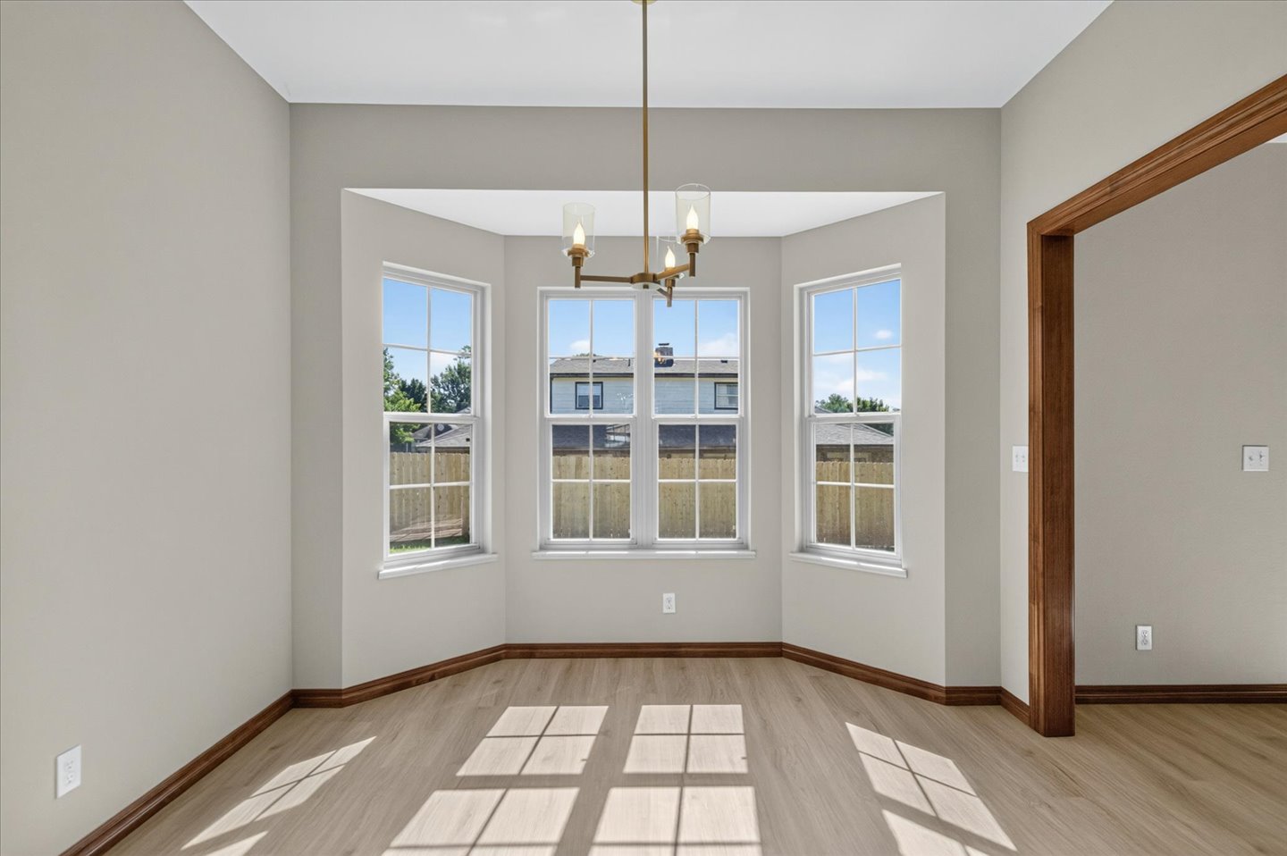 1908 Barnett Court Property Photo 12