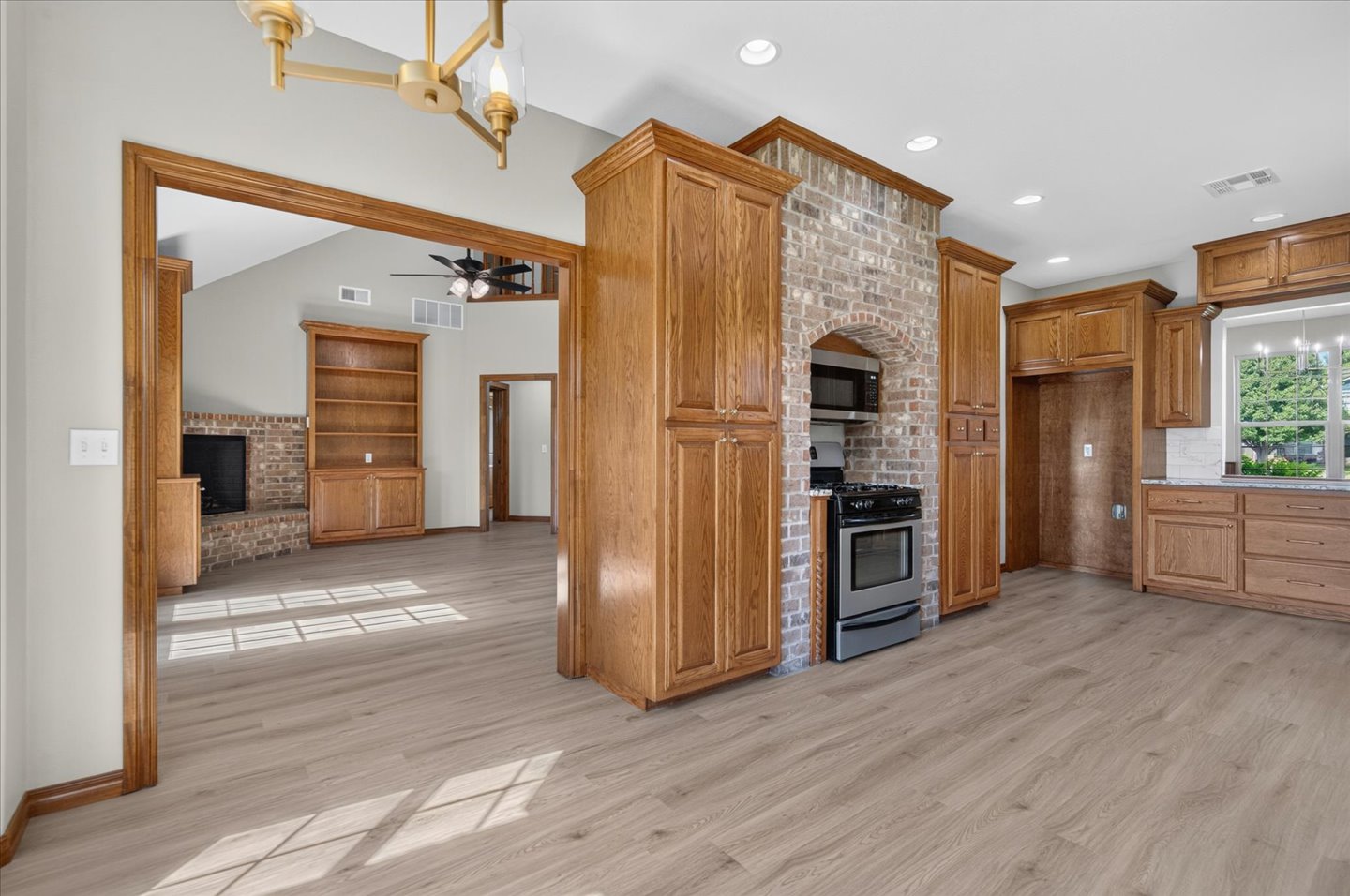 1908 Barnett Court Property Photo 14