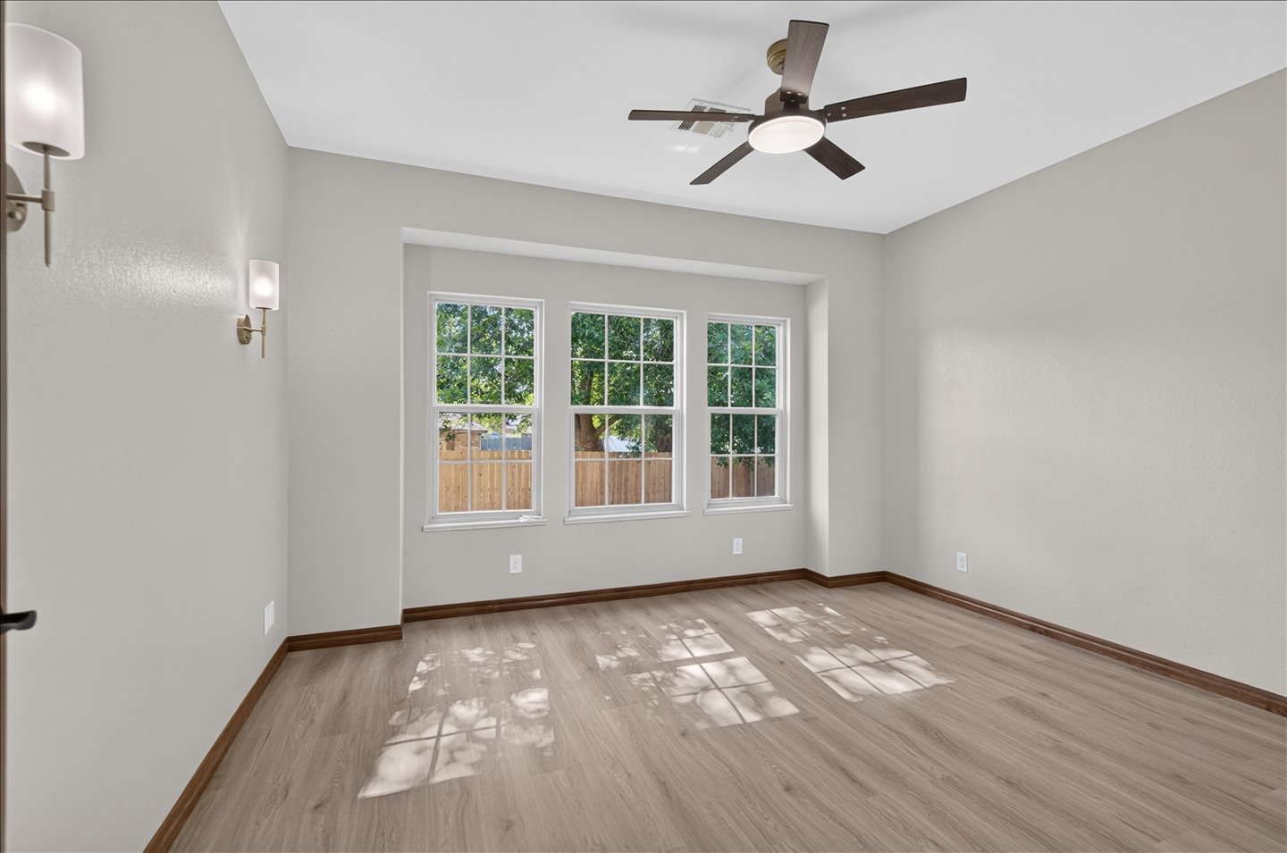 1908 Barnett Court Property Photo 19