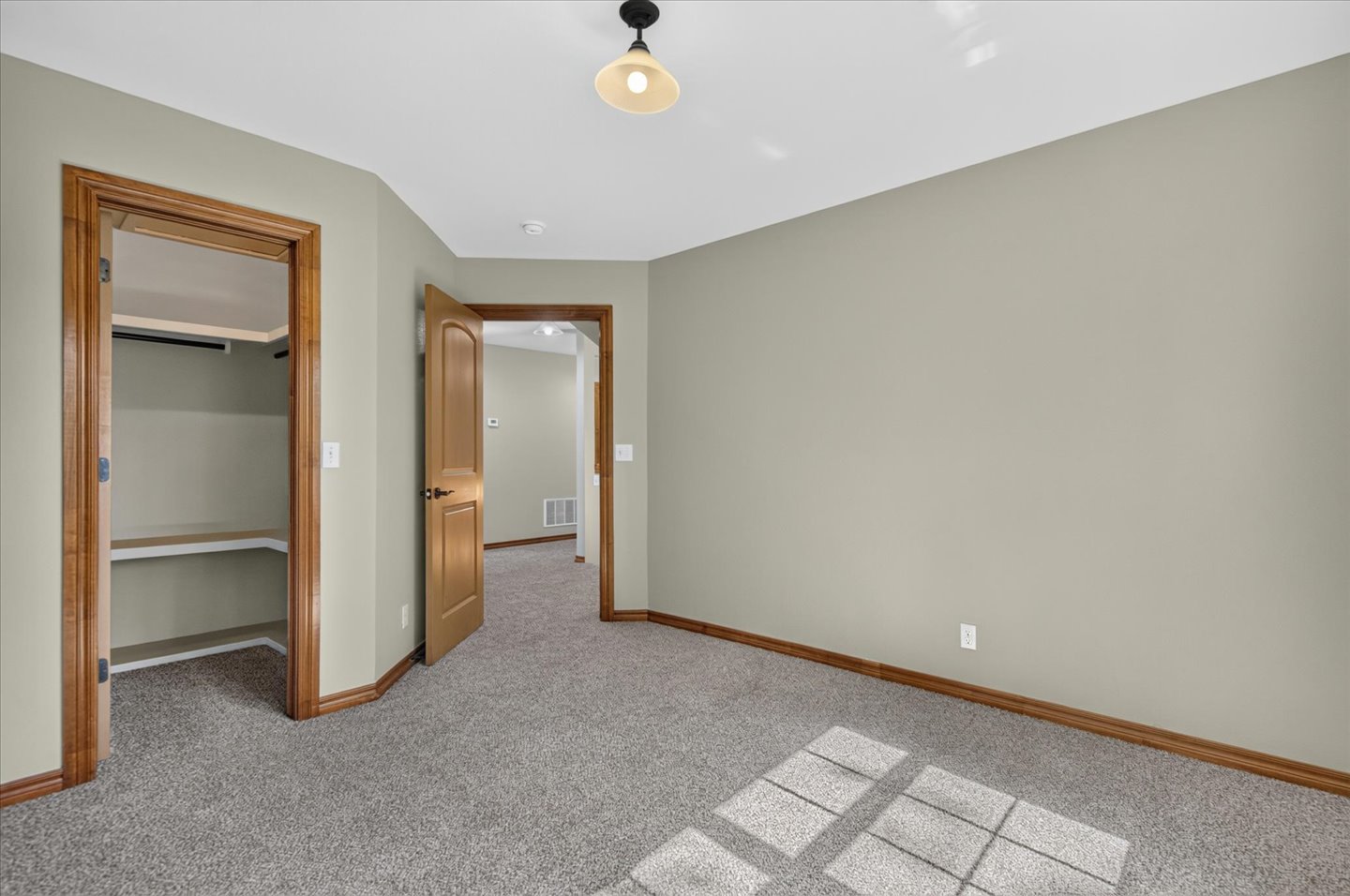 1908 Barnett Court Property Photo 27