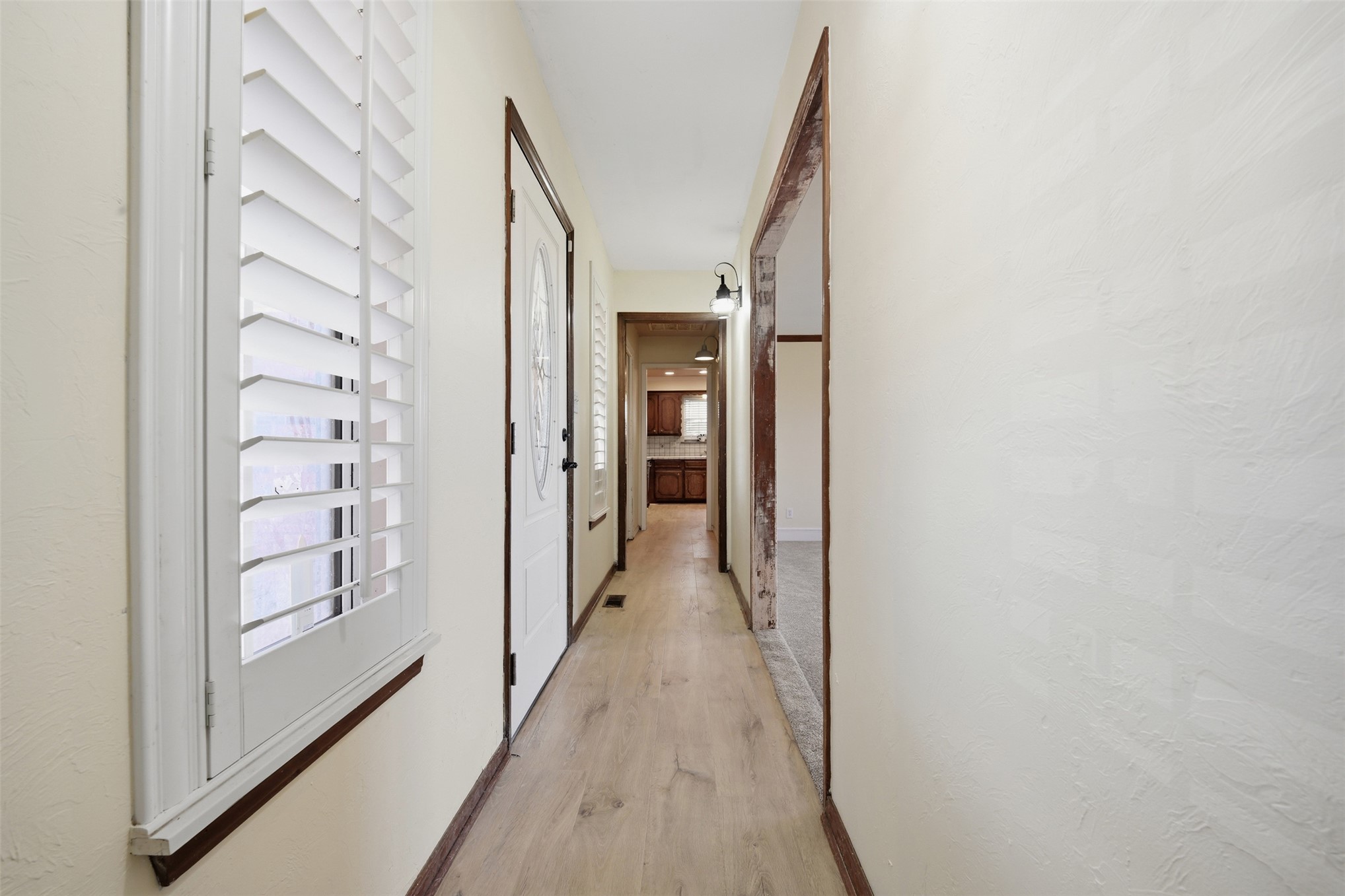 103 E Lakeview Court Property Photo 24