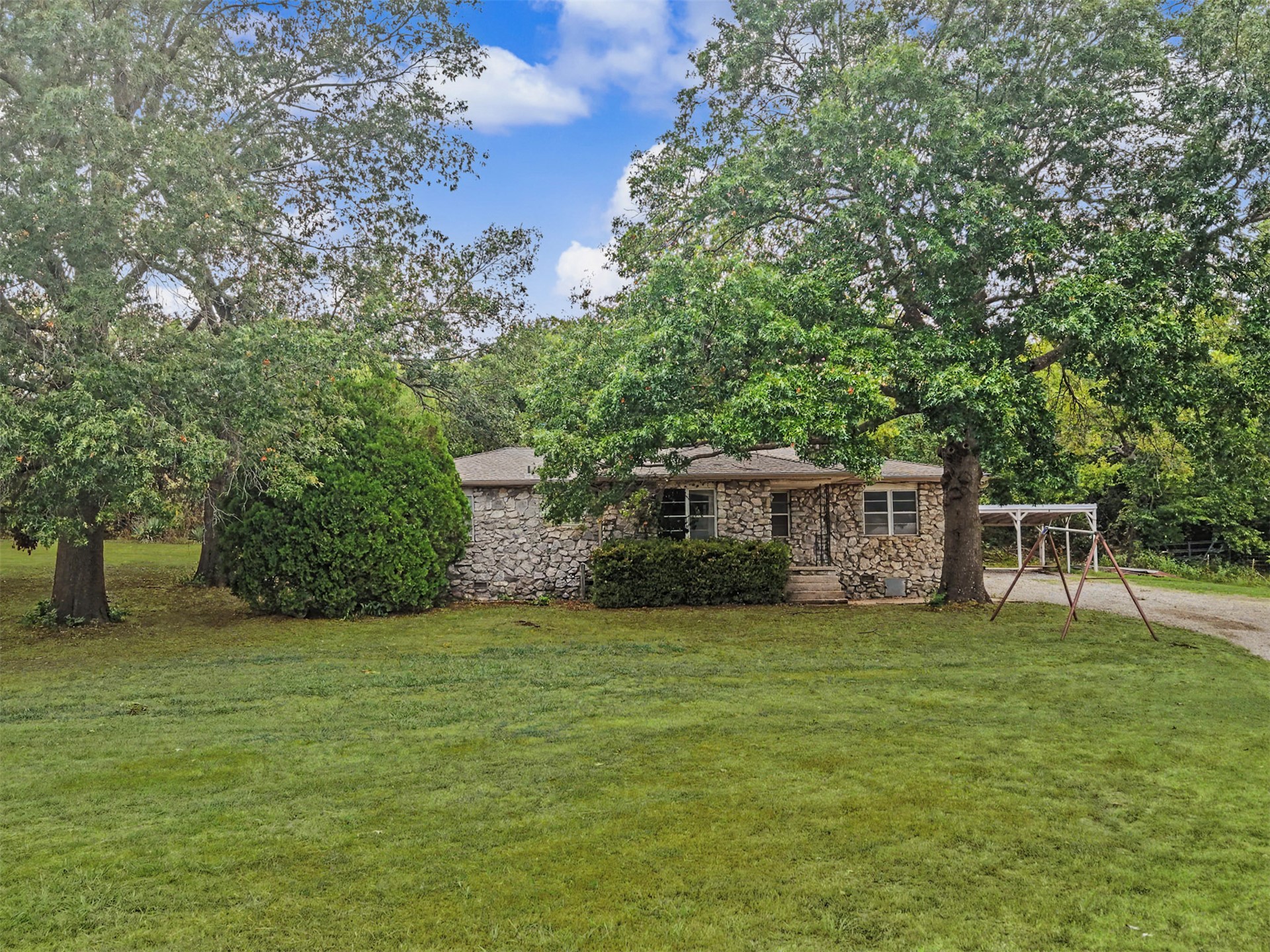 394290 W 4100 Road Property Photo 1