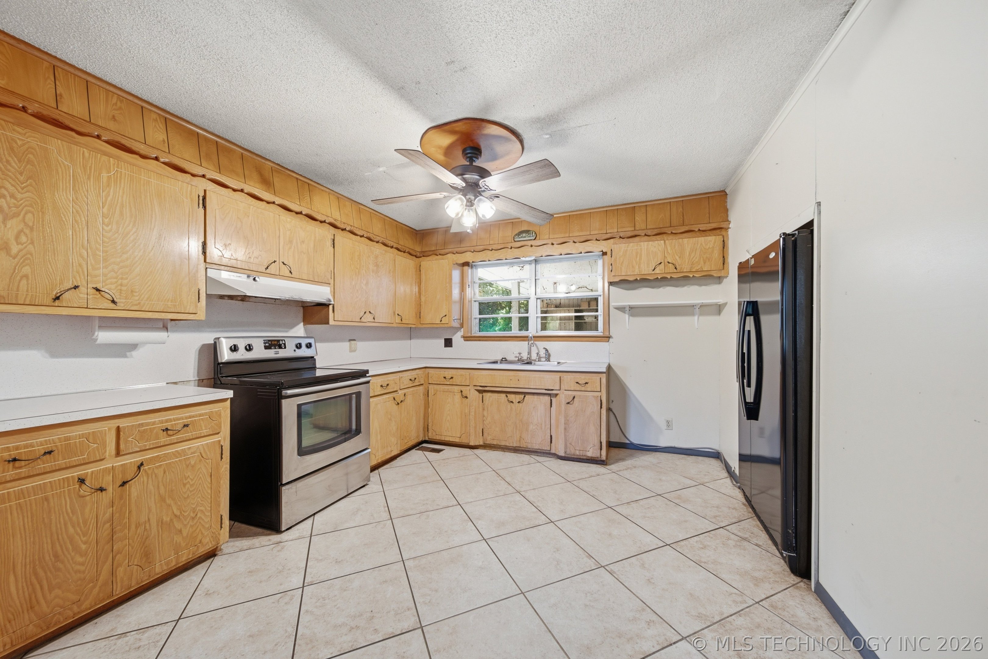 394290 W 4100 Road Property Photo 11