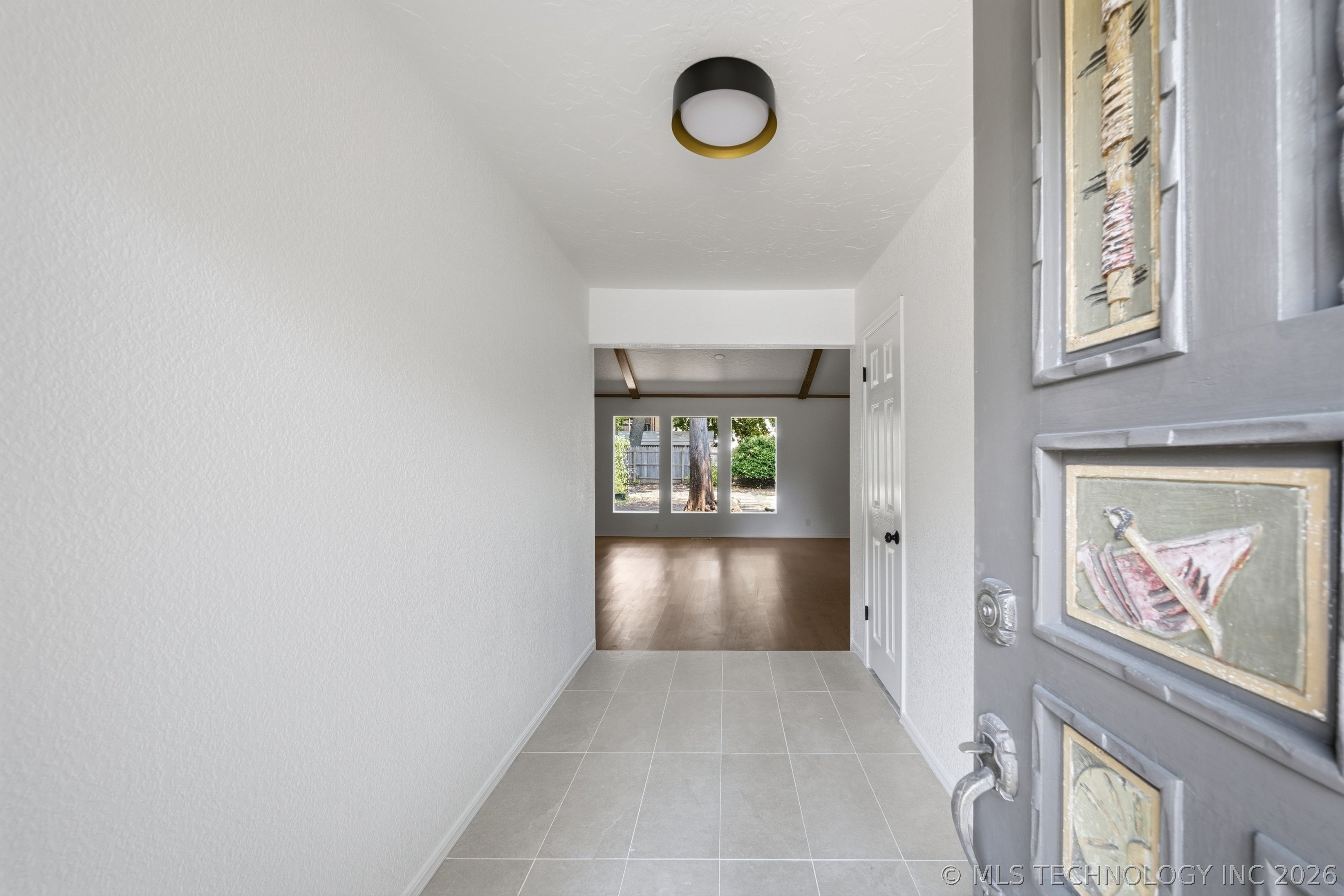 6105 S Irvington Avenue Property Photo 6