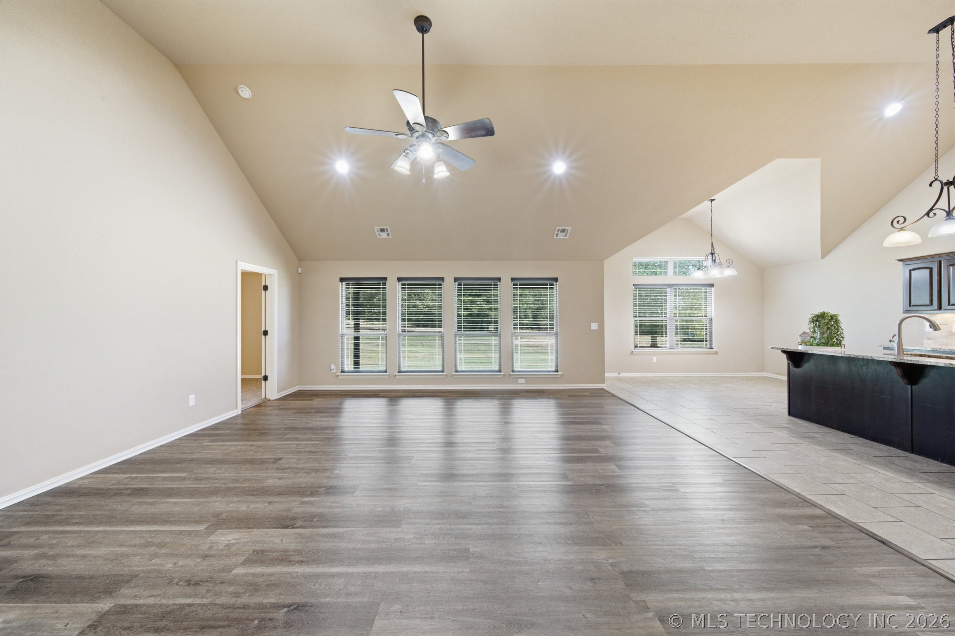32253 Meadowood Drive Property Photo 7