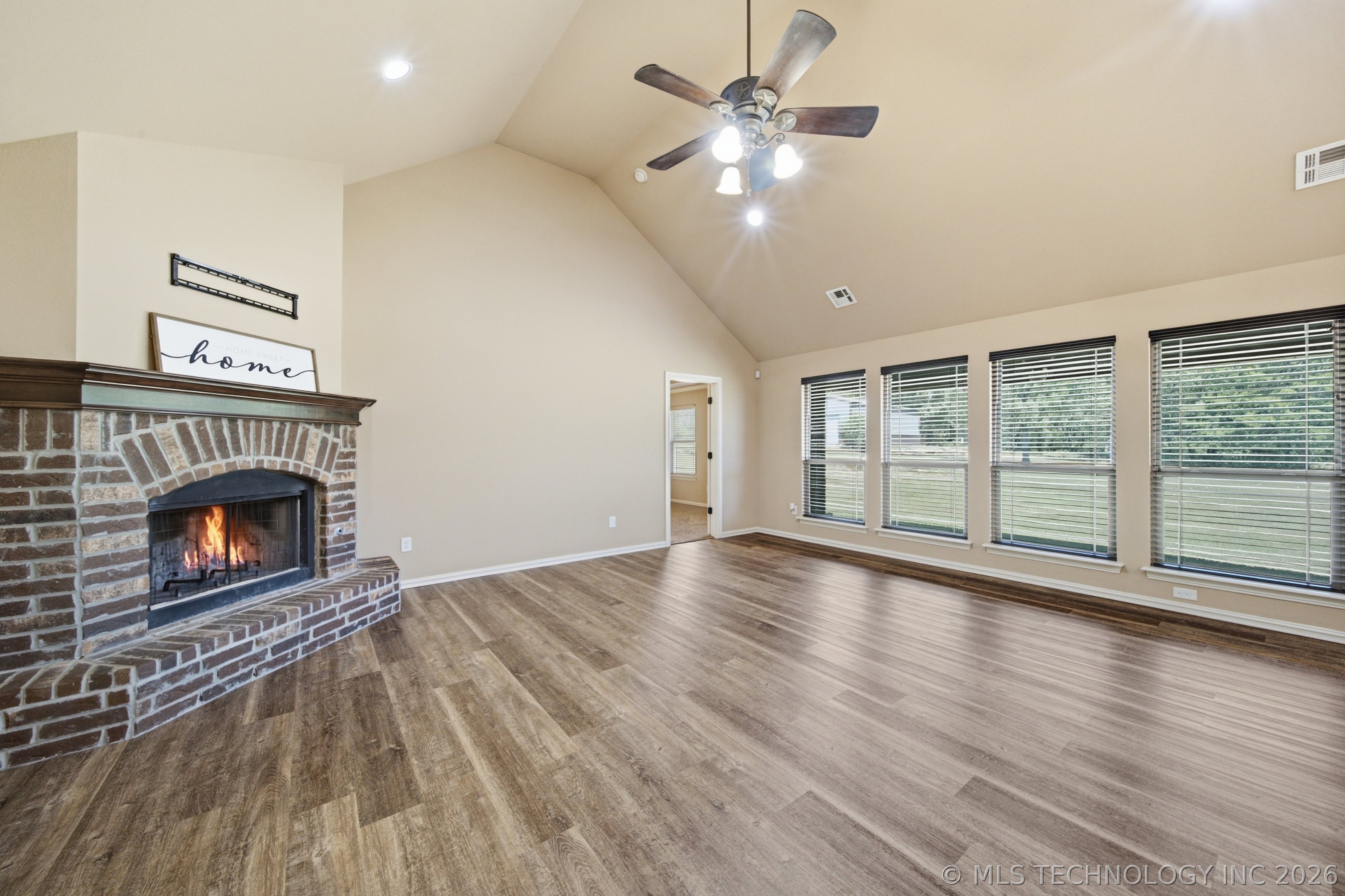 32253 Meadowood Drive Property Photo 8
