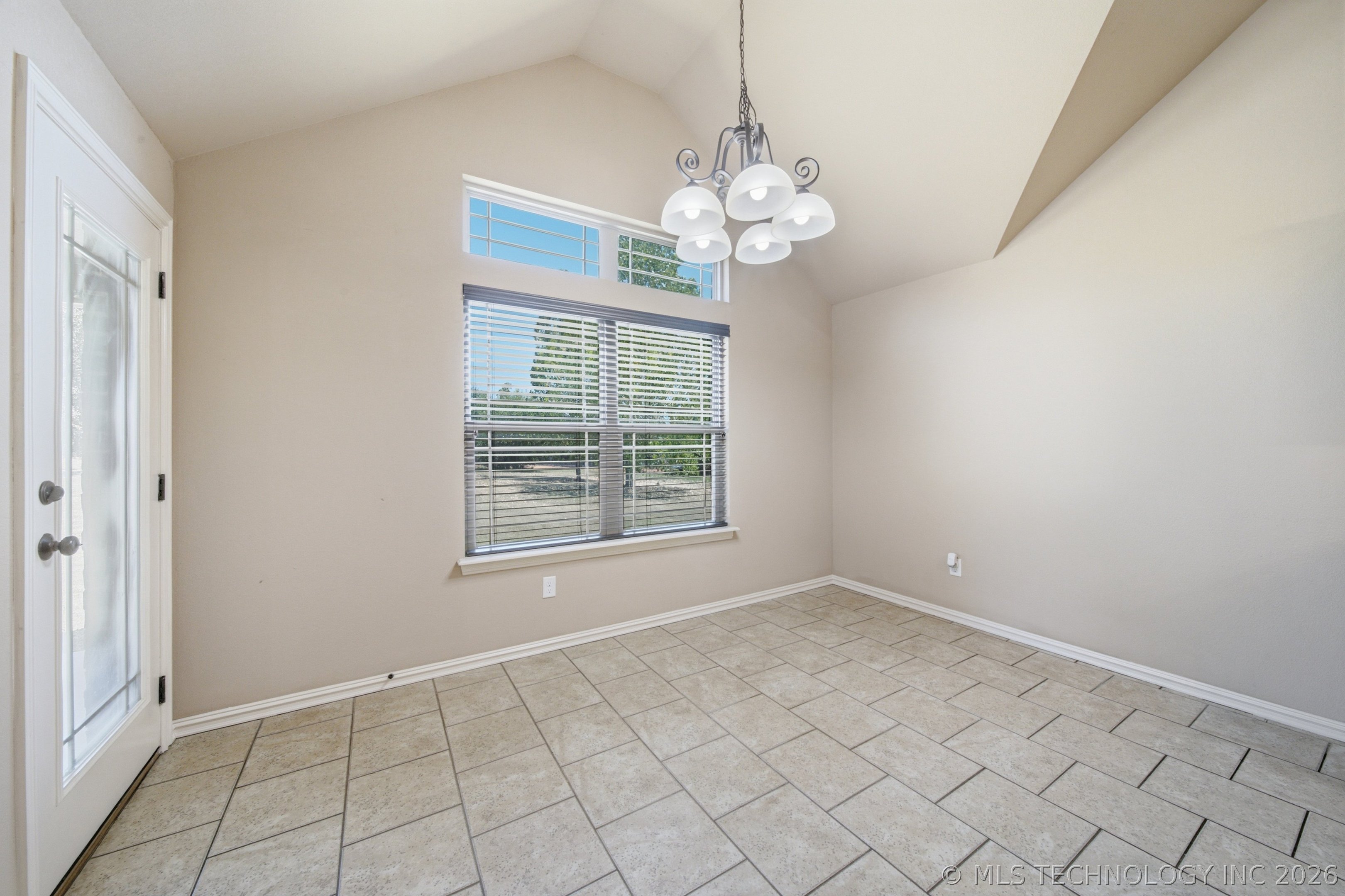 32253 Meadowood Drive Property Photo 14
