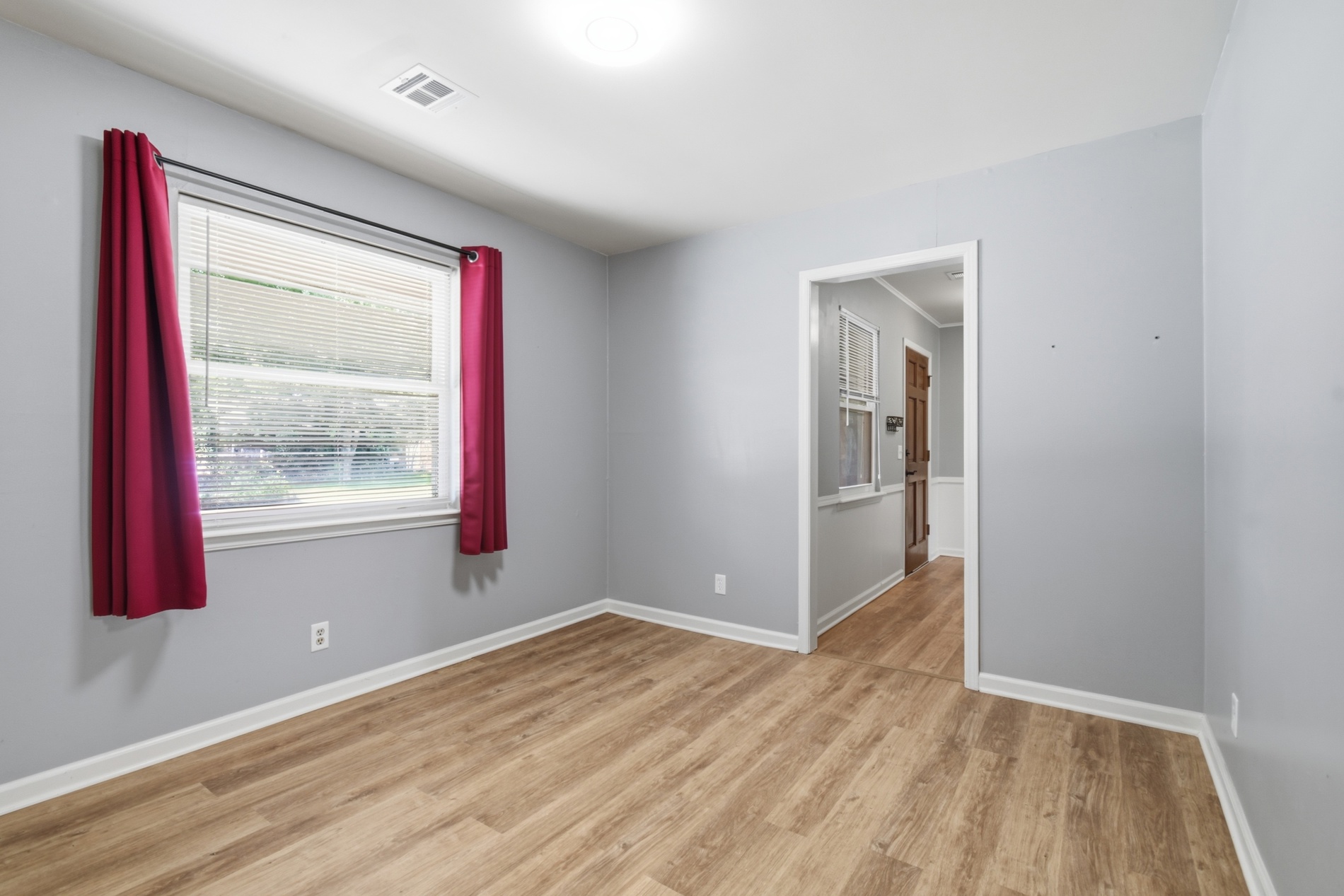 2609 W Elgin Street Property Photo 11