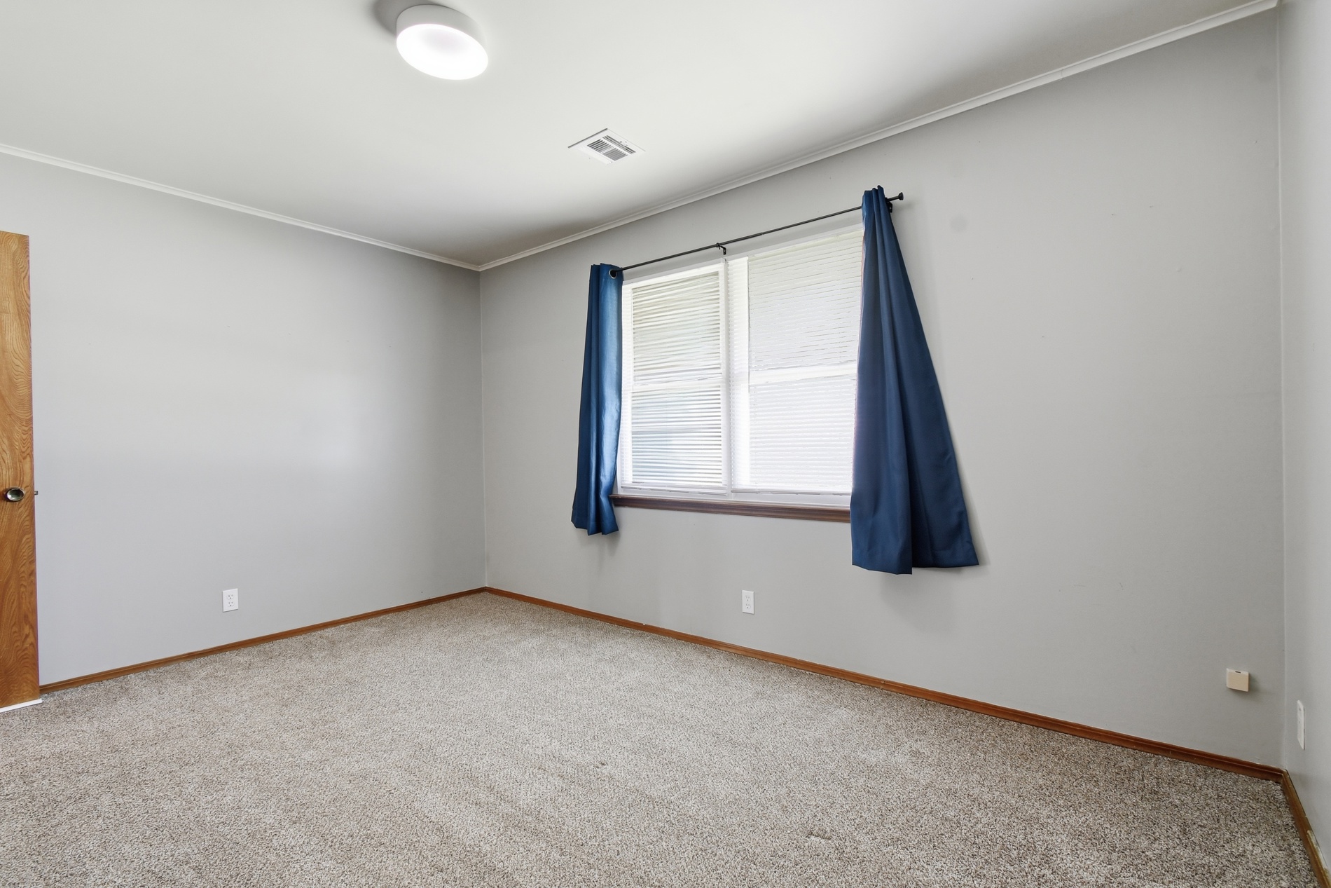 2609 W Elgin Street Property Photo 26