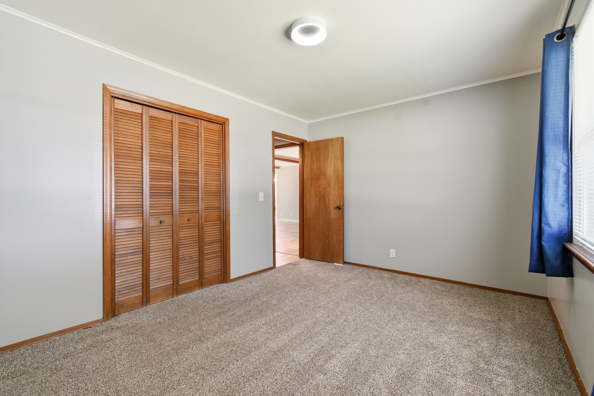 2609 W Elgin Street Property Photo 27