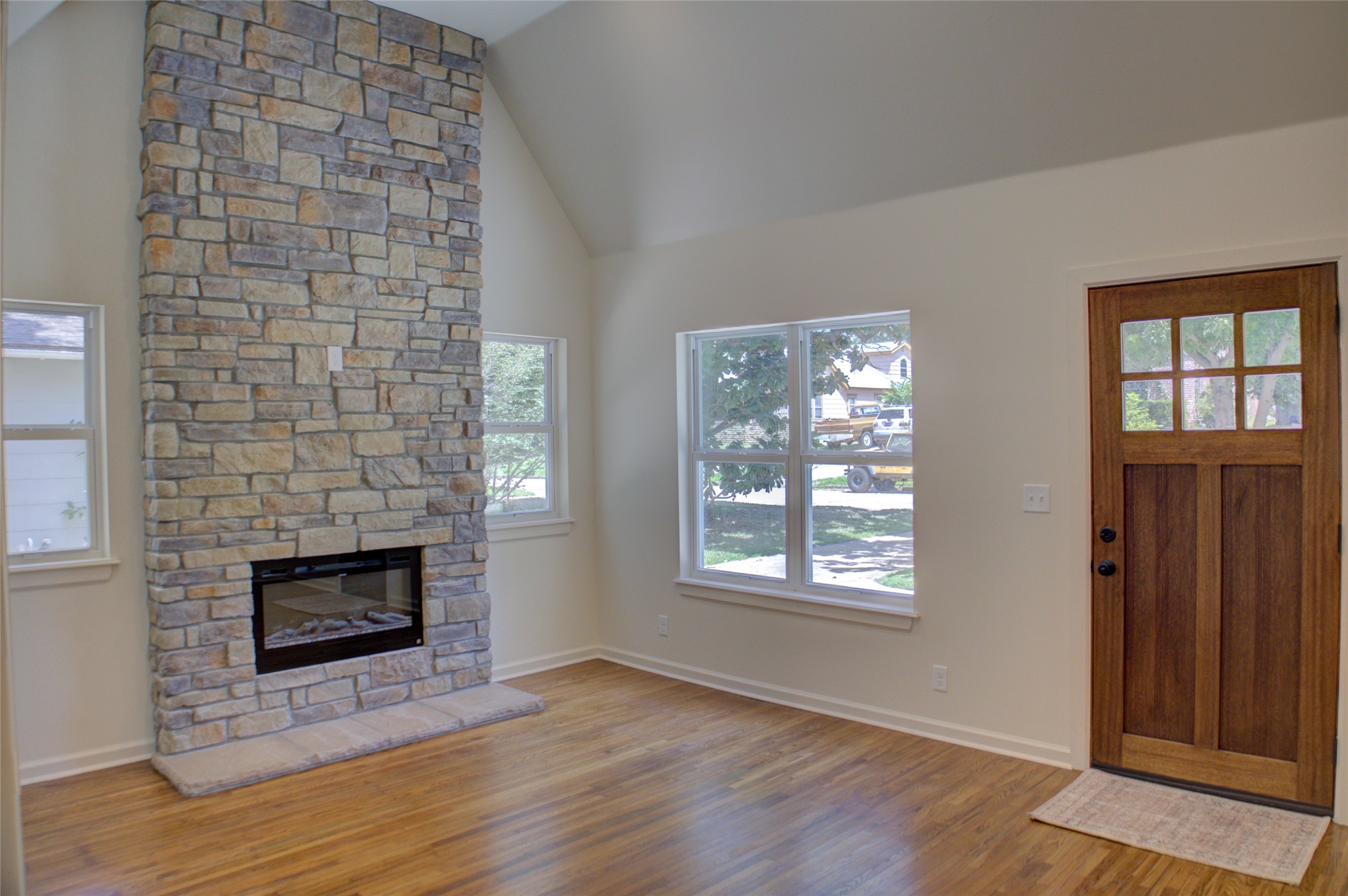 1132 S Quebec Avenue Property Photo 4
