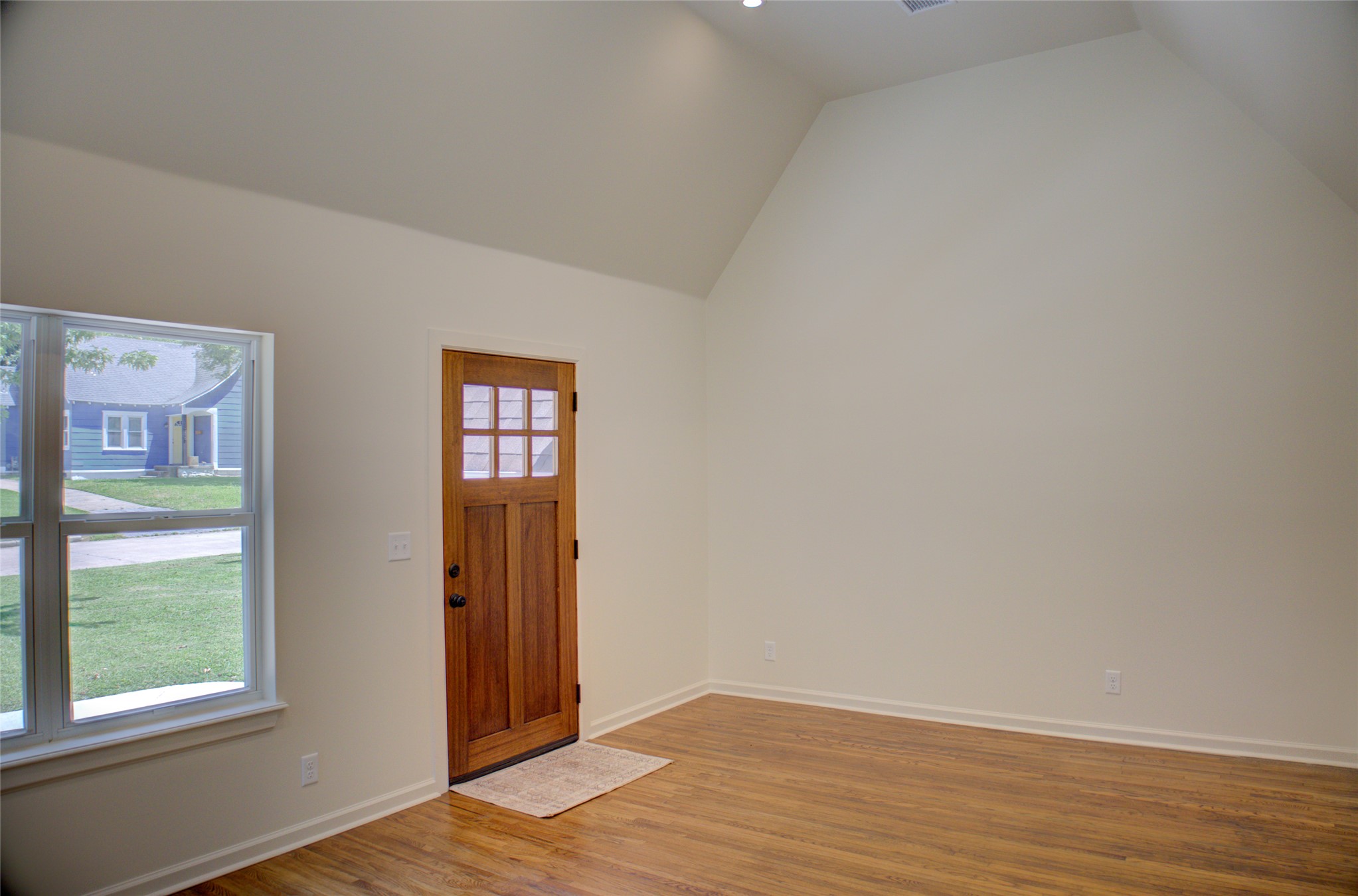 1132 S Quebec Avenue Property Photo 7