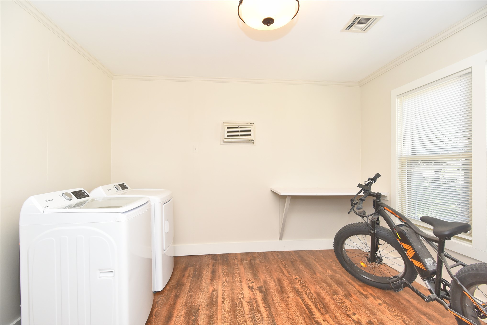530 S Wheeling Avenue Property Photo 15