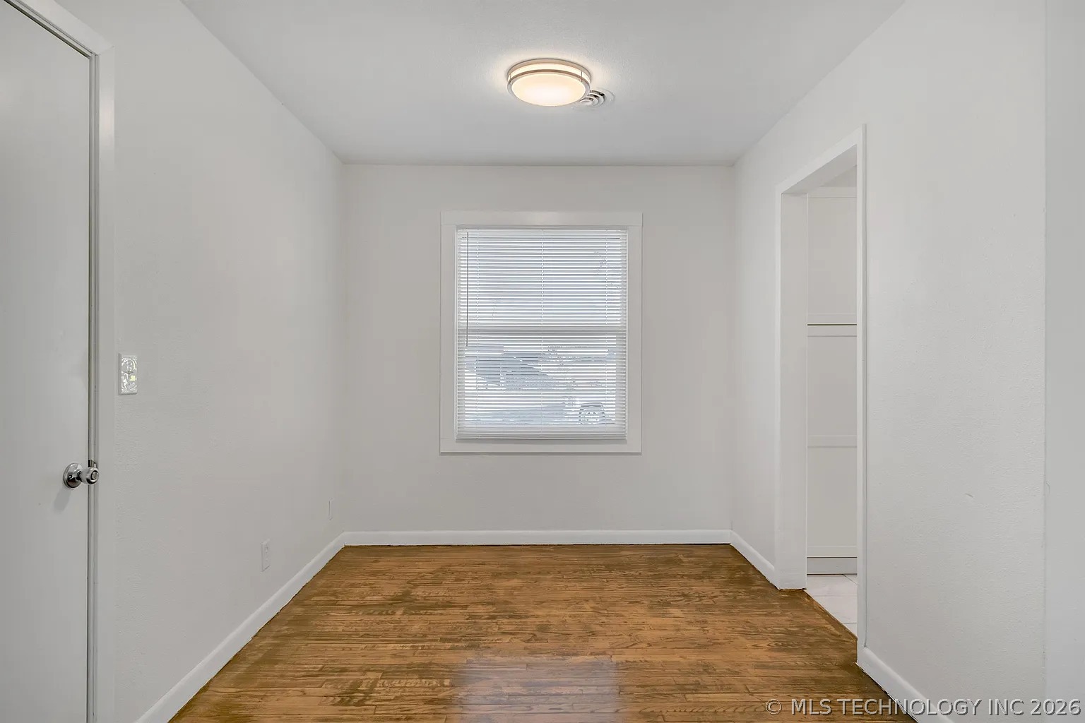 8928 E 4th Street Property Photo 10