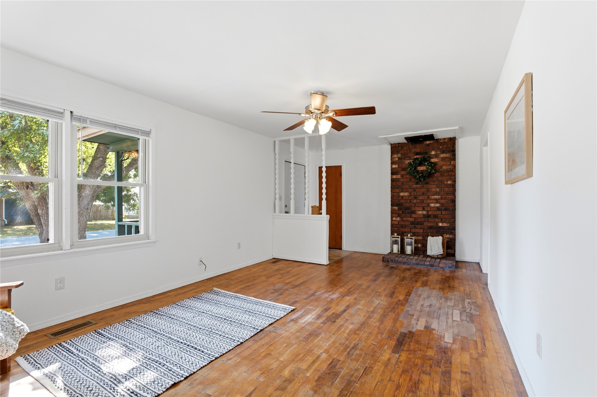 303 S Gray Place Property Photo 5