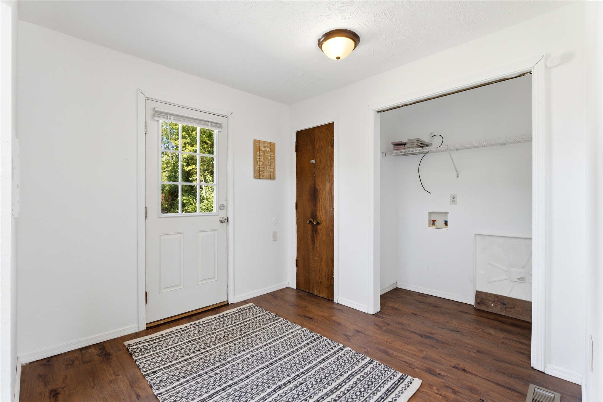 303 S Gray Place Property Photo 11