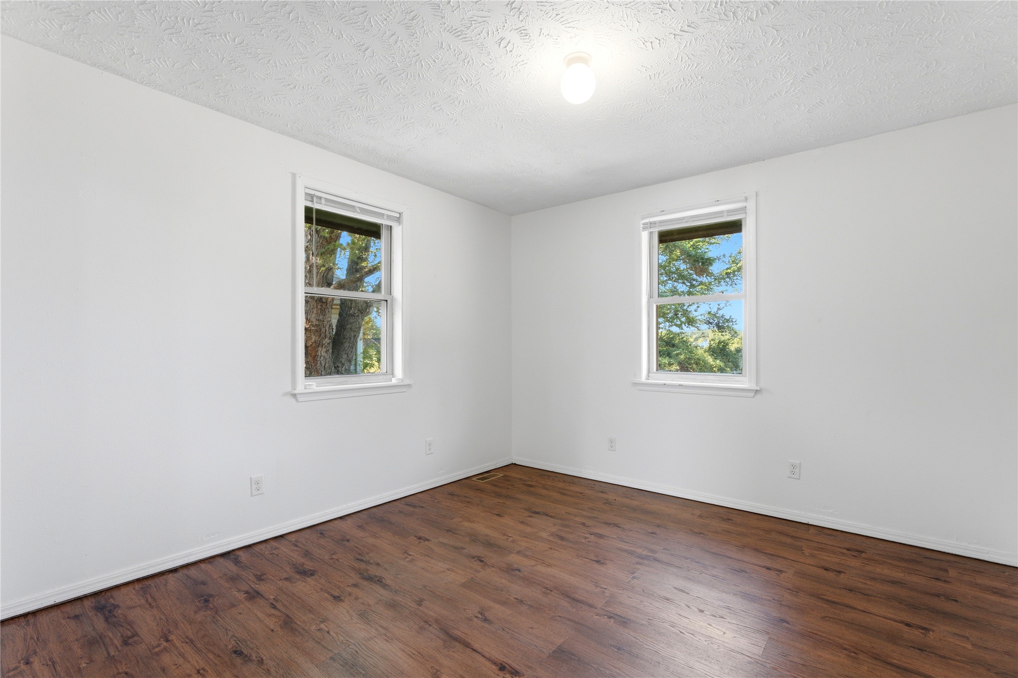 303 S Gray Place Property Photo 24