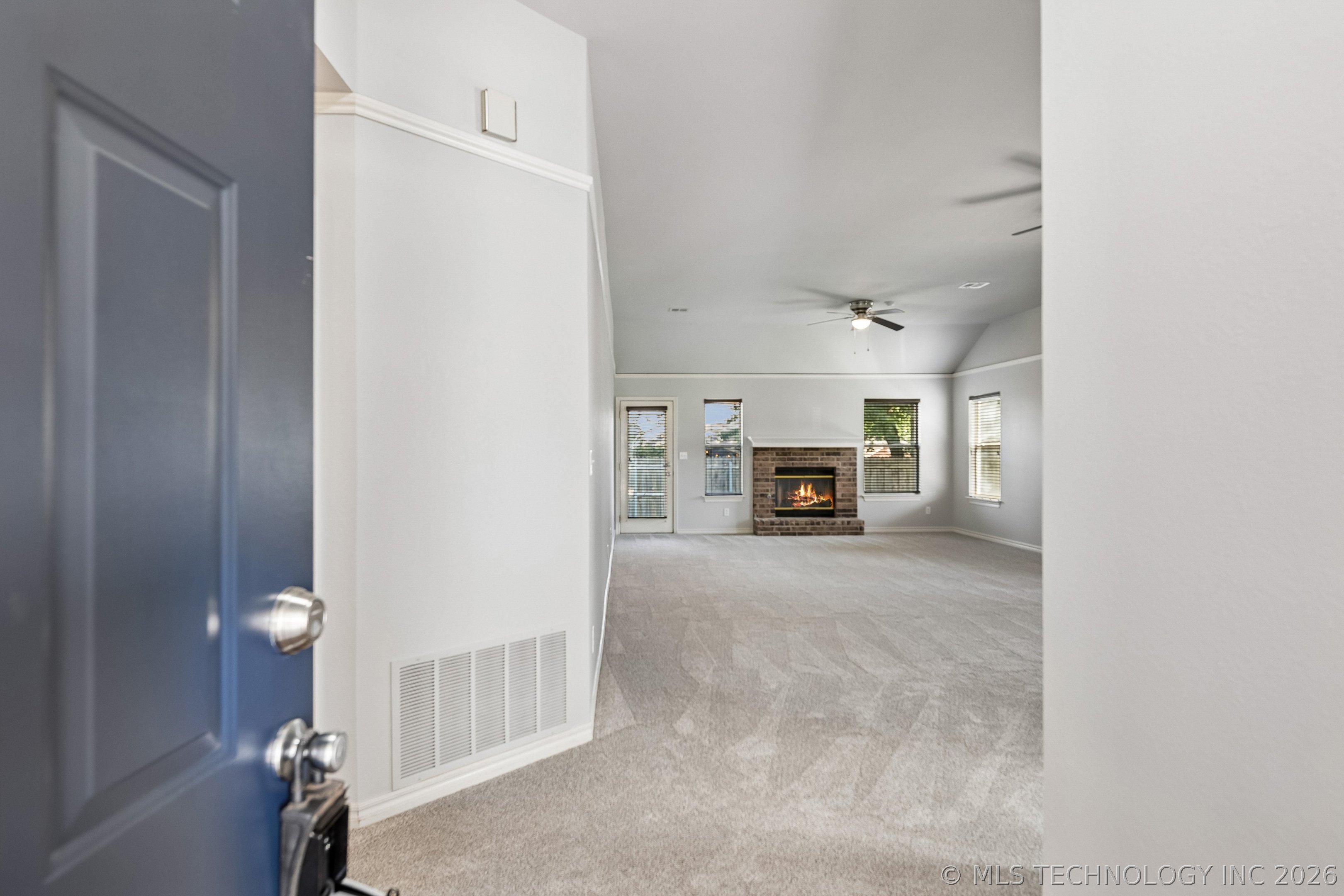 220 W Charleston Street Property Photo 4