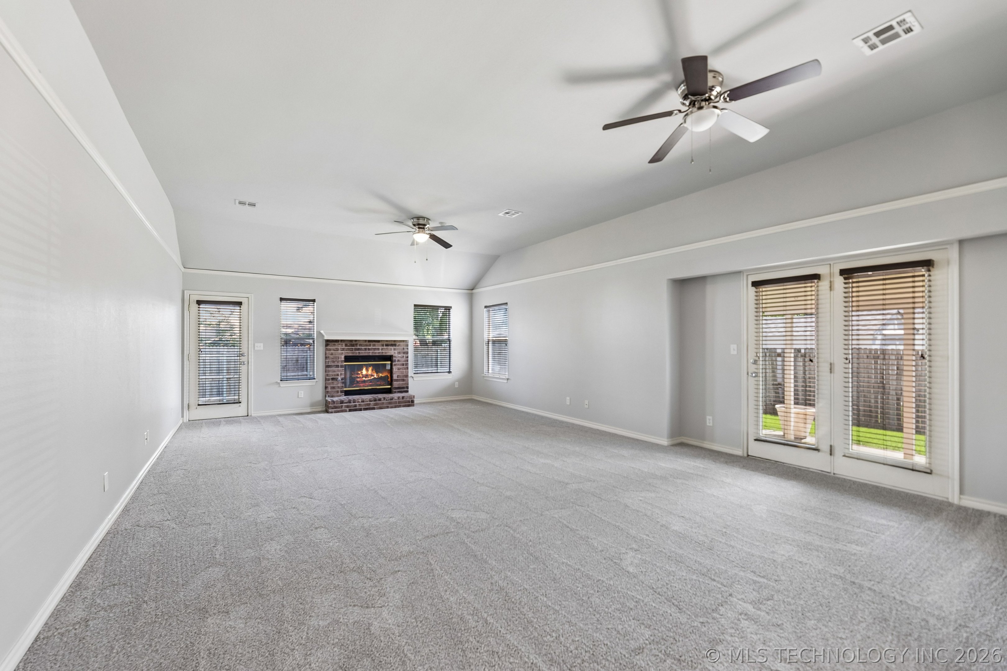 220 W Charleston Street Property Photo 5