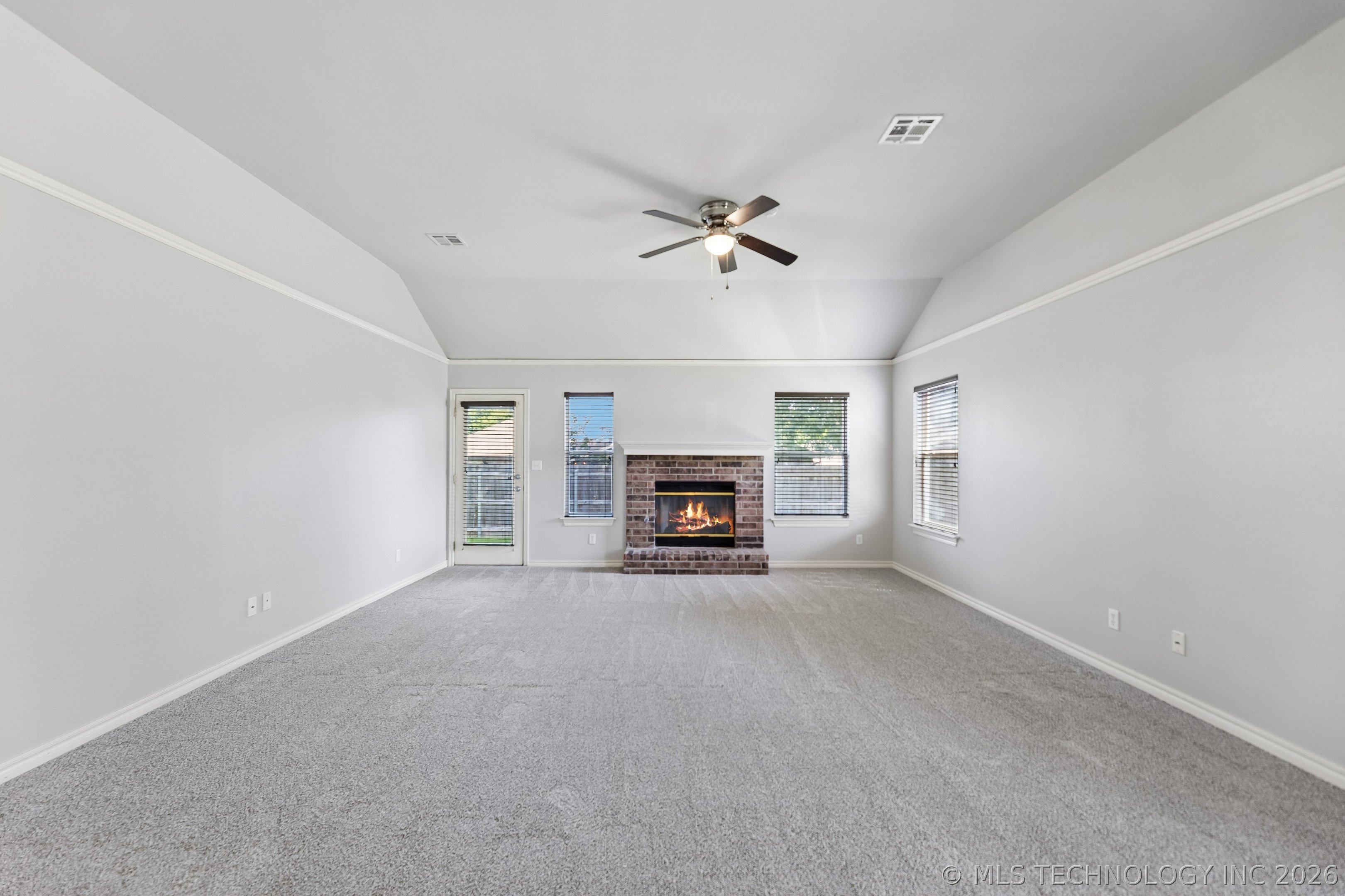 220 W Charleston Street Property Photo 6