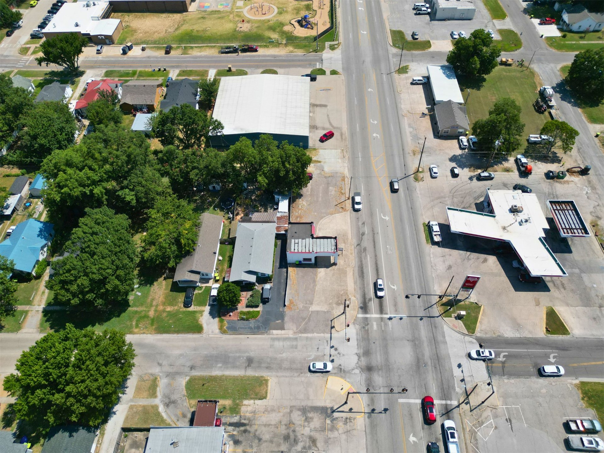 400 S Mississippi Property Photo 8