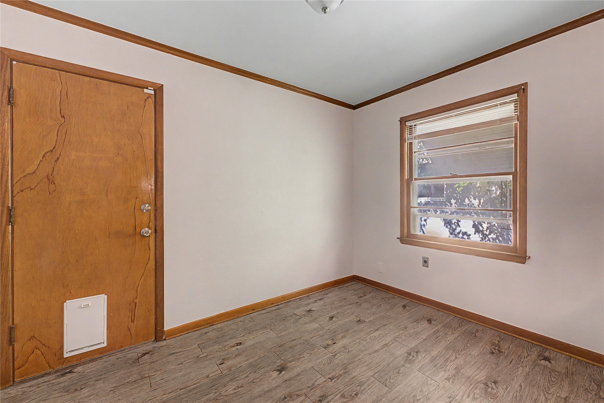 1421 E 50 Street S Property Photo 19