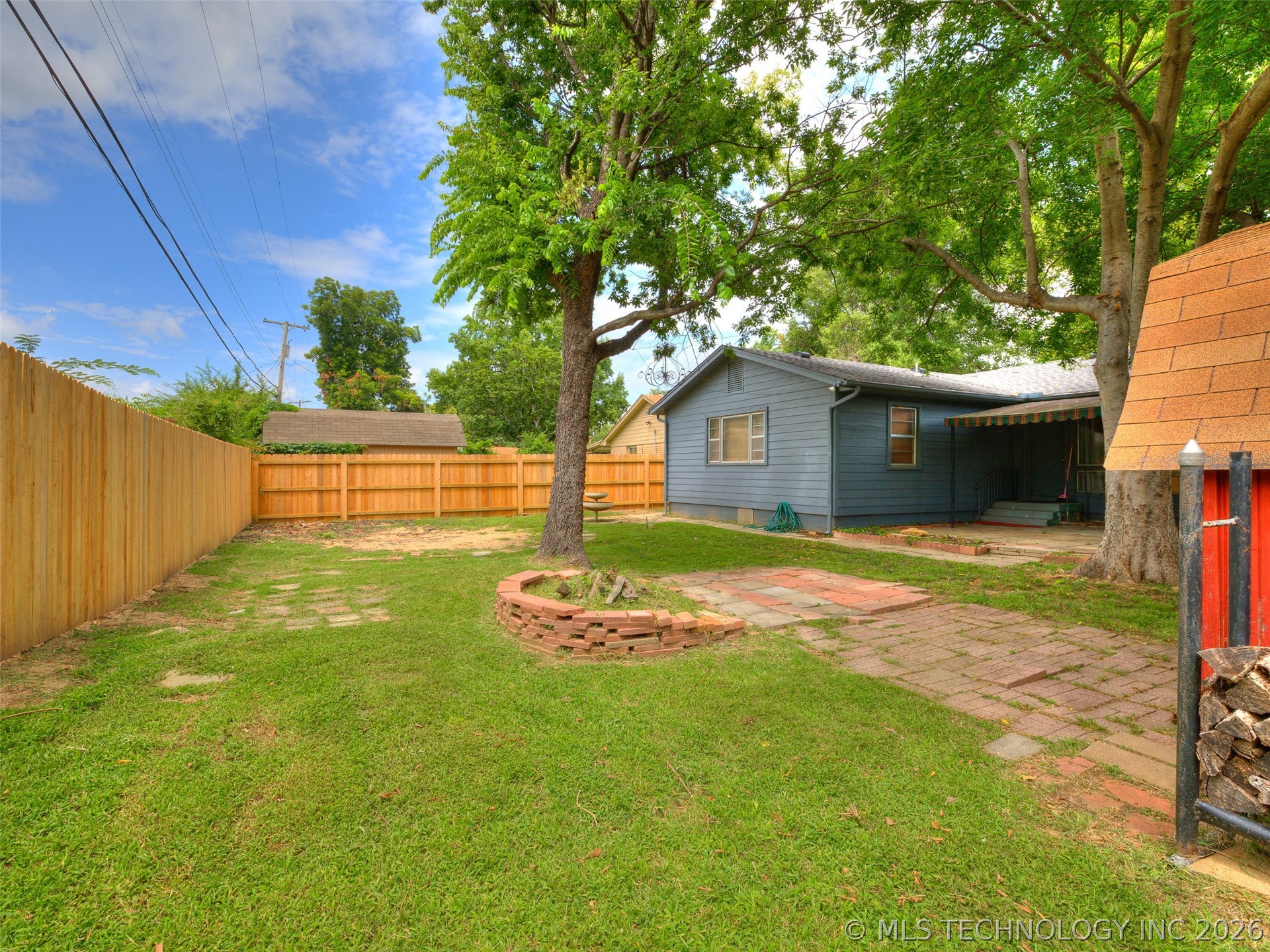 1568 E 60 Street Property Photo 5