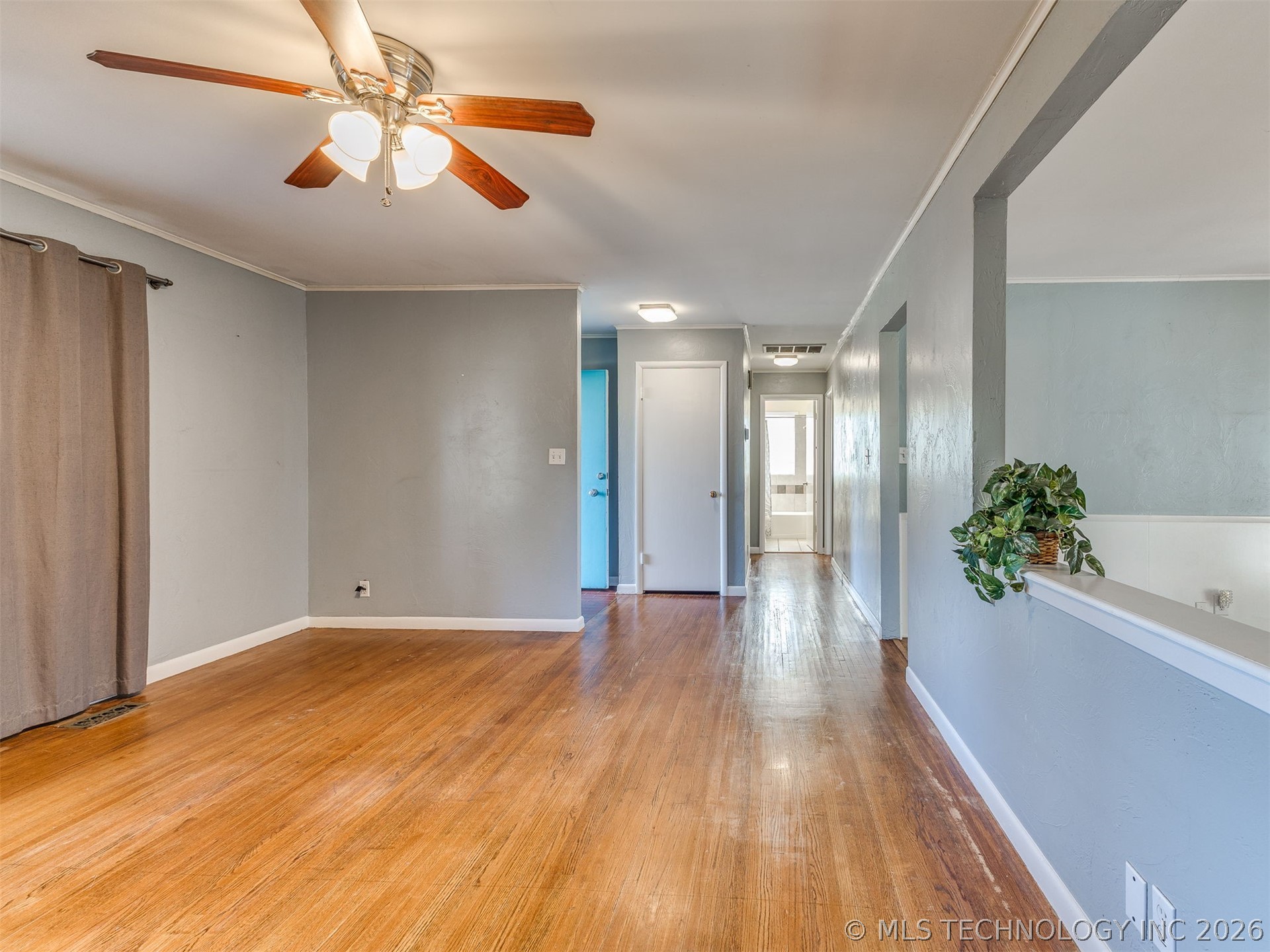 1568 E 60 Street Property Photo 11