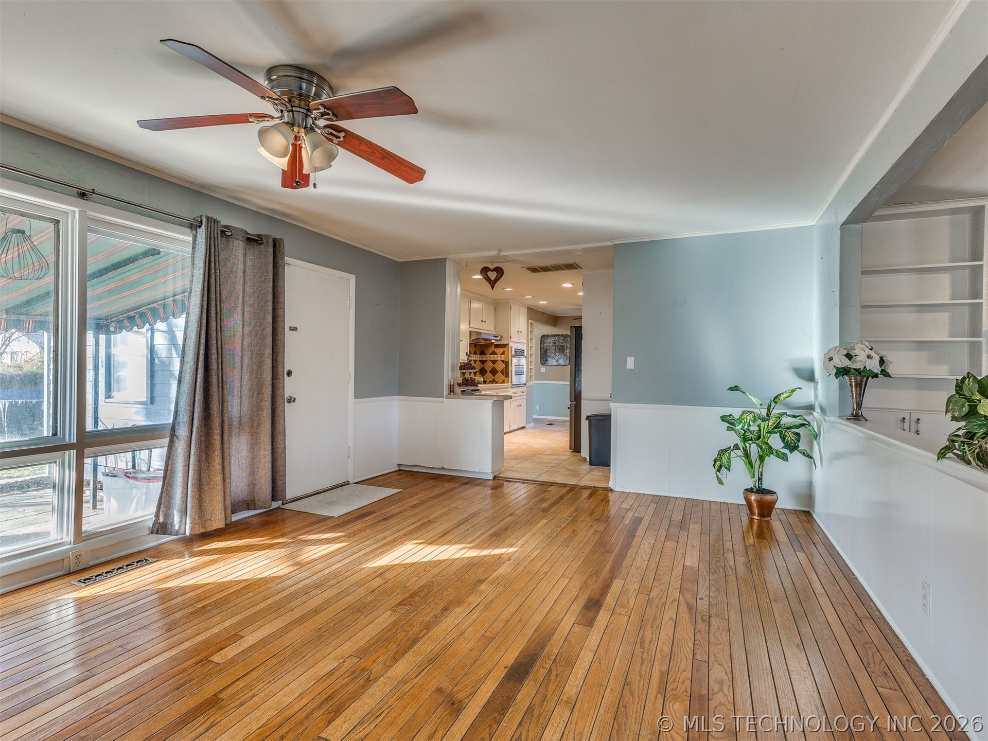 1568 E 60 Street Property Photo 12