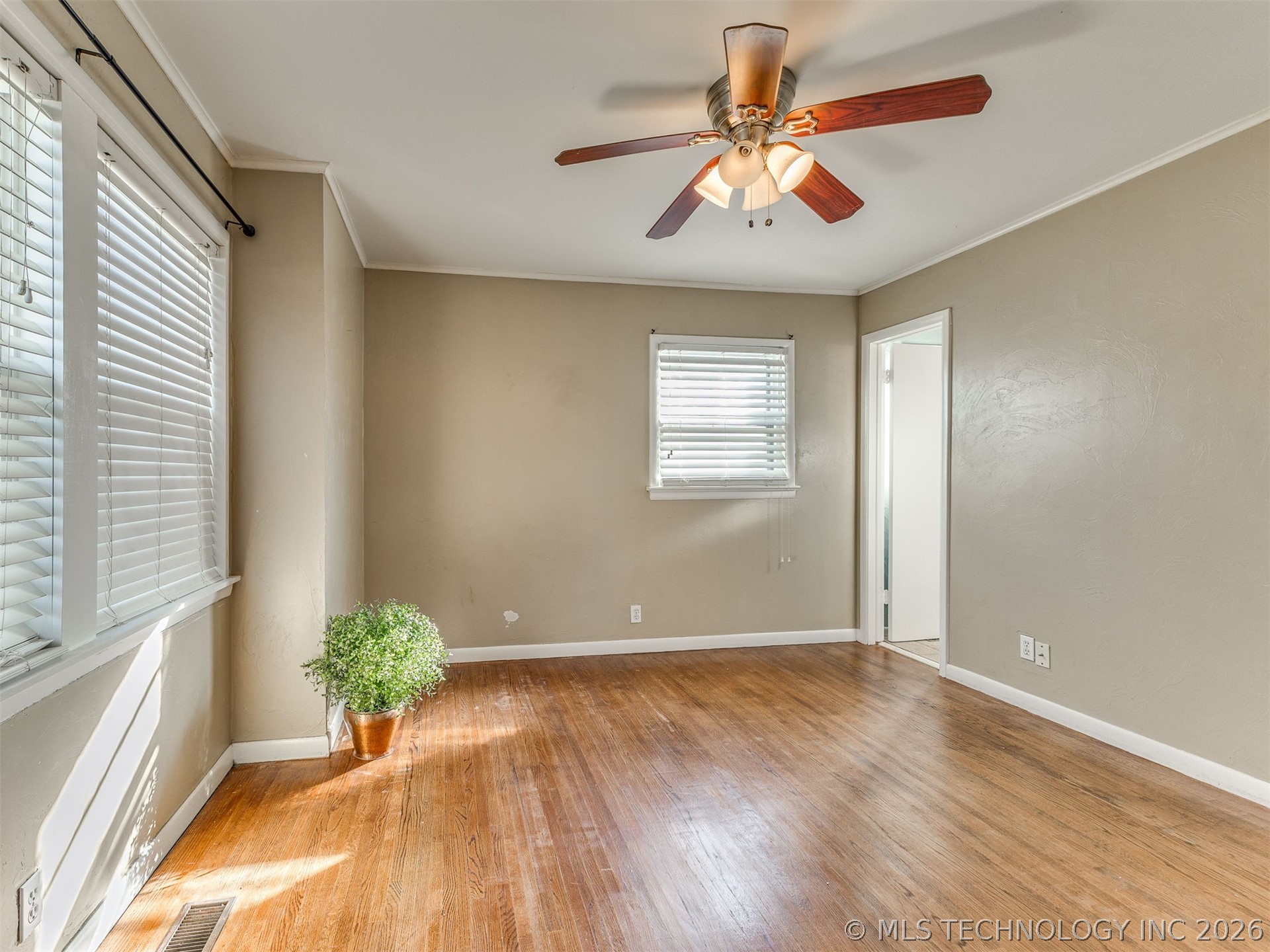 1568 E 60 Street Property Photo 22