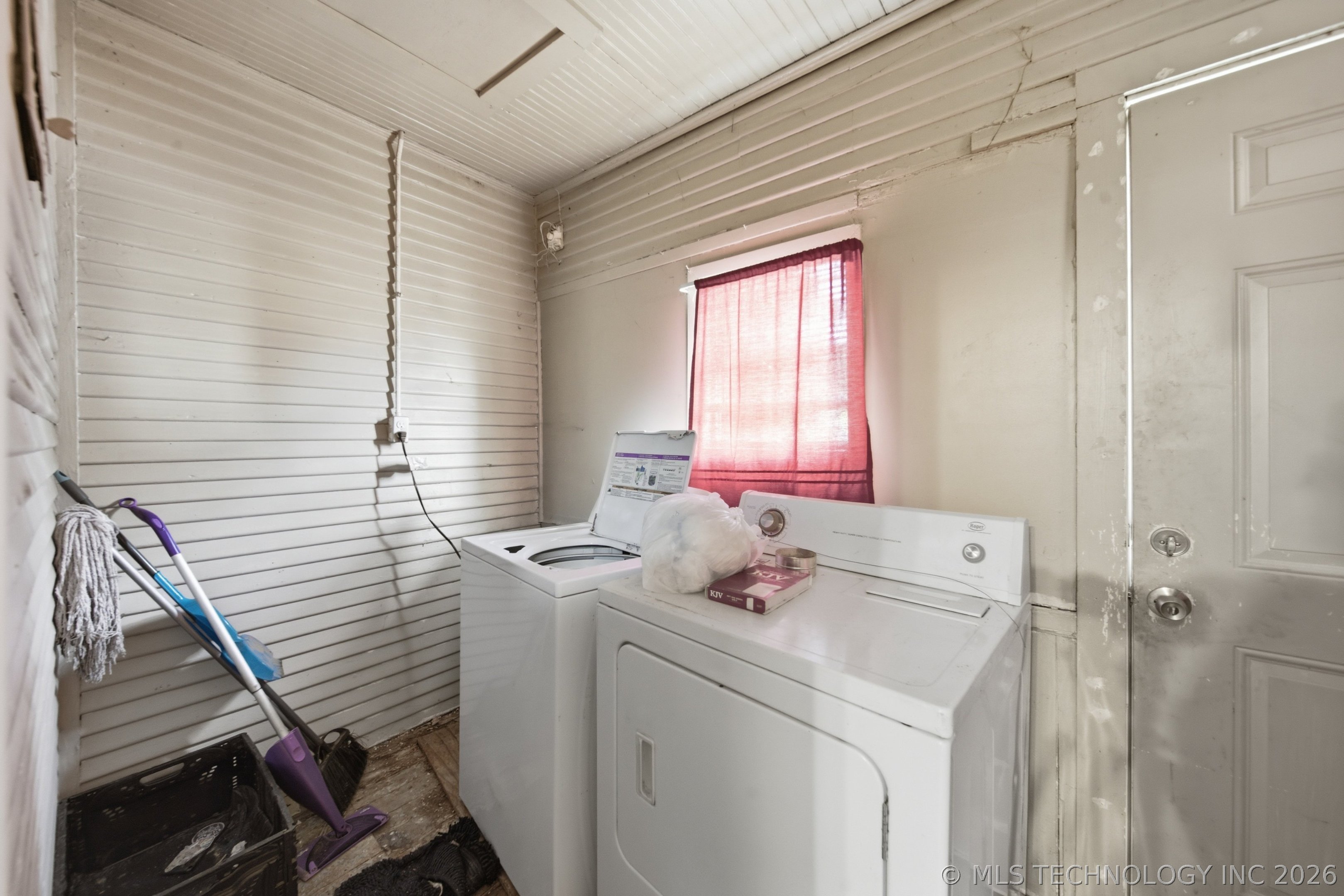 1344 N Boston Place Property Photo 18