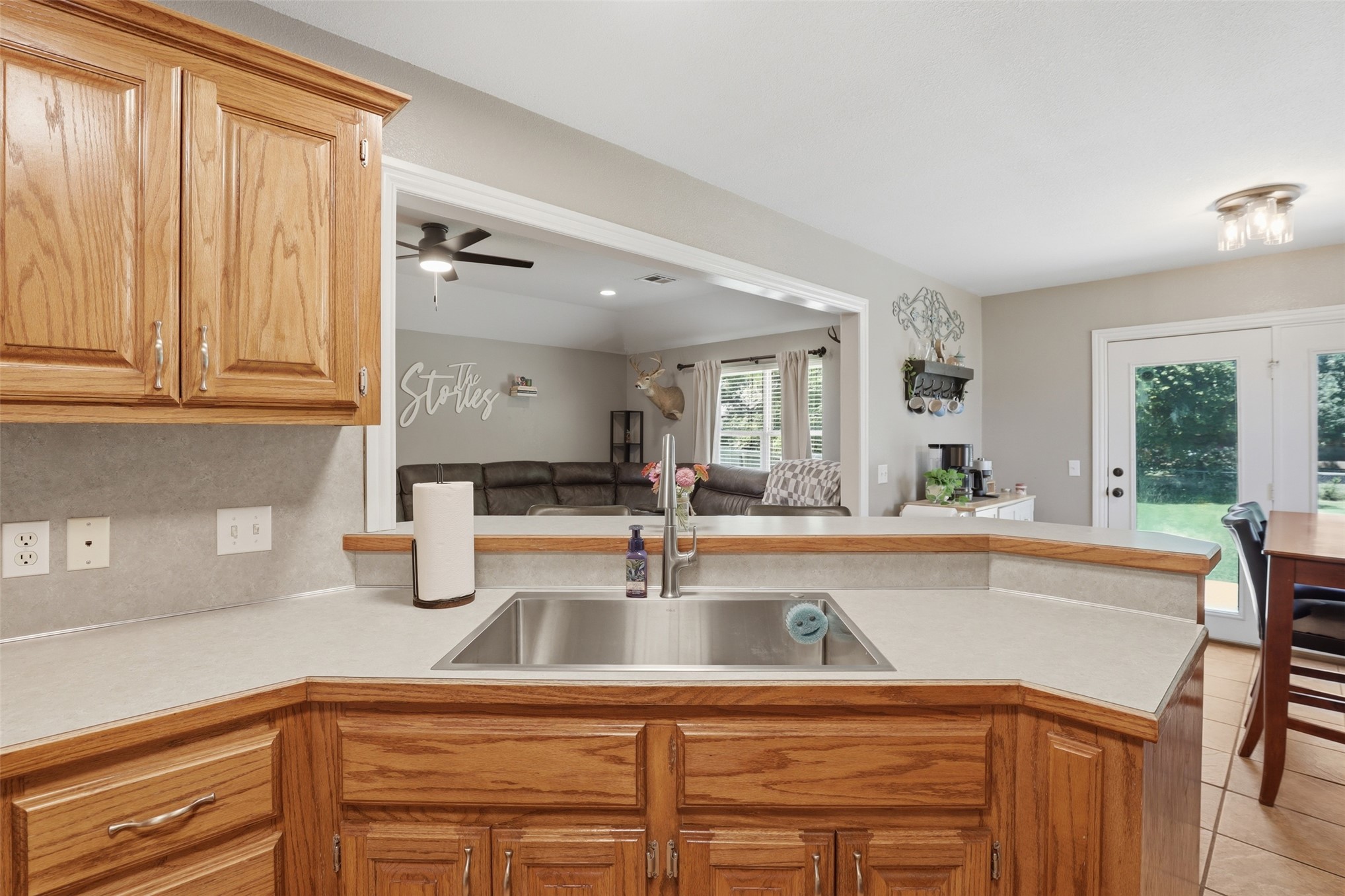 208 S 9th Avenue E Property Photo 14