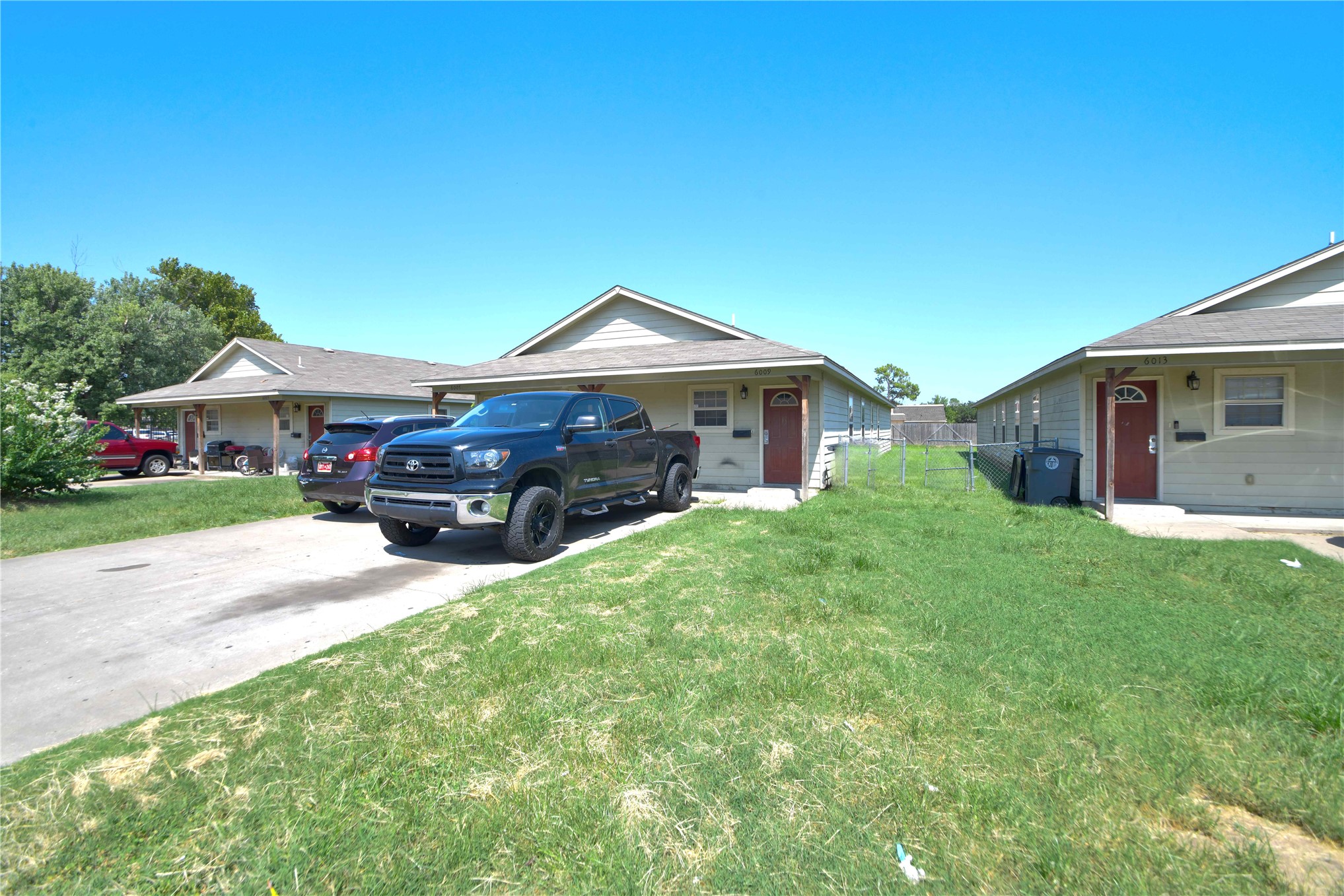 2626882 Property Photo 2