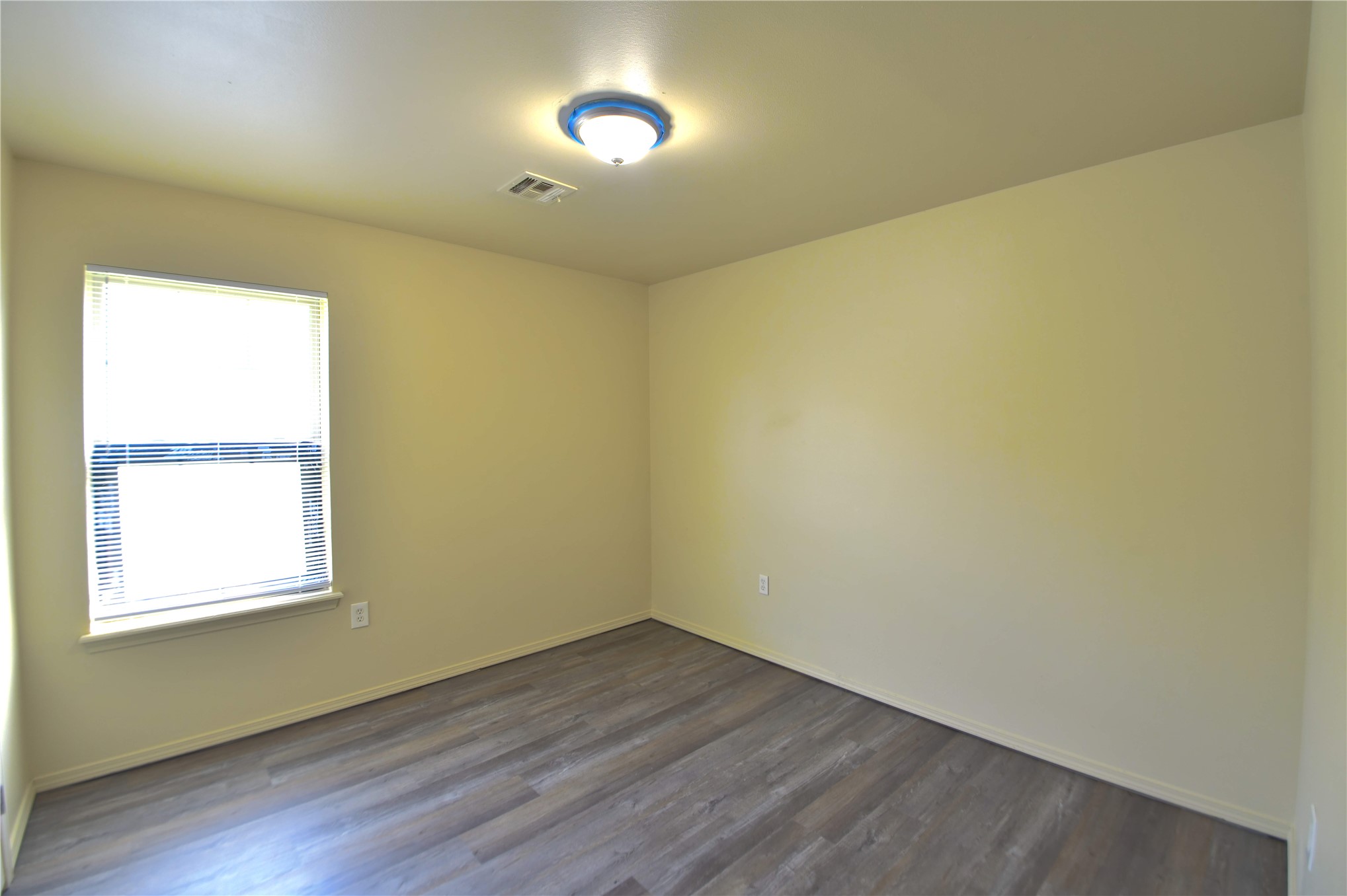 2626882 Property Photo 9