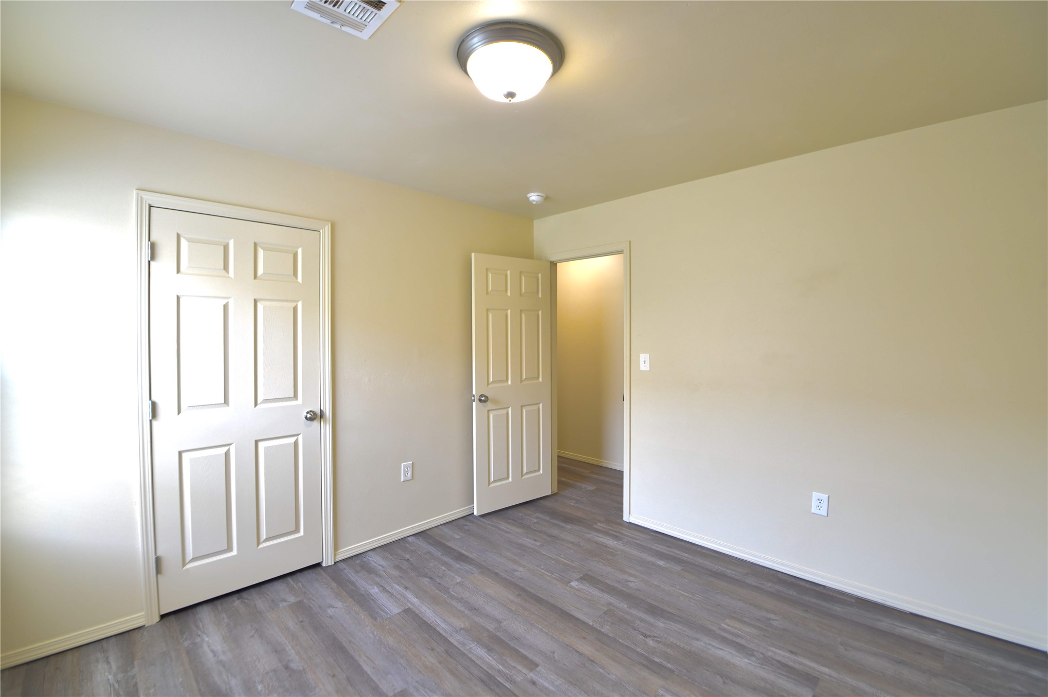 2626882 Property Photo 10