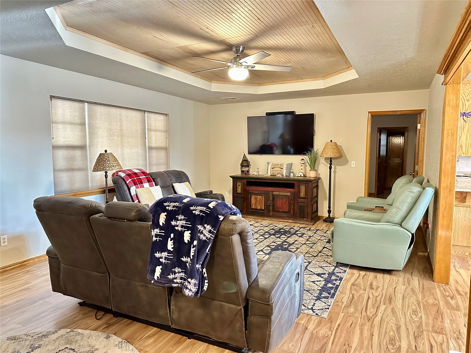 2332 Sioux Drive Property Photo 3