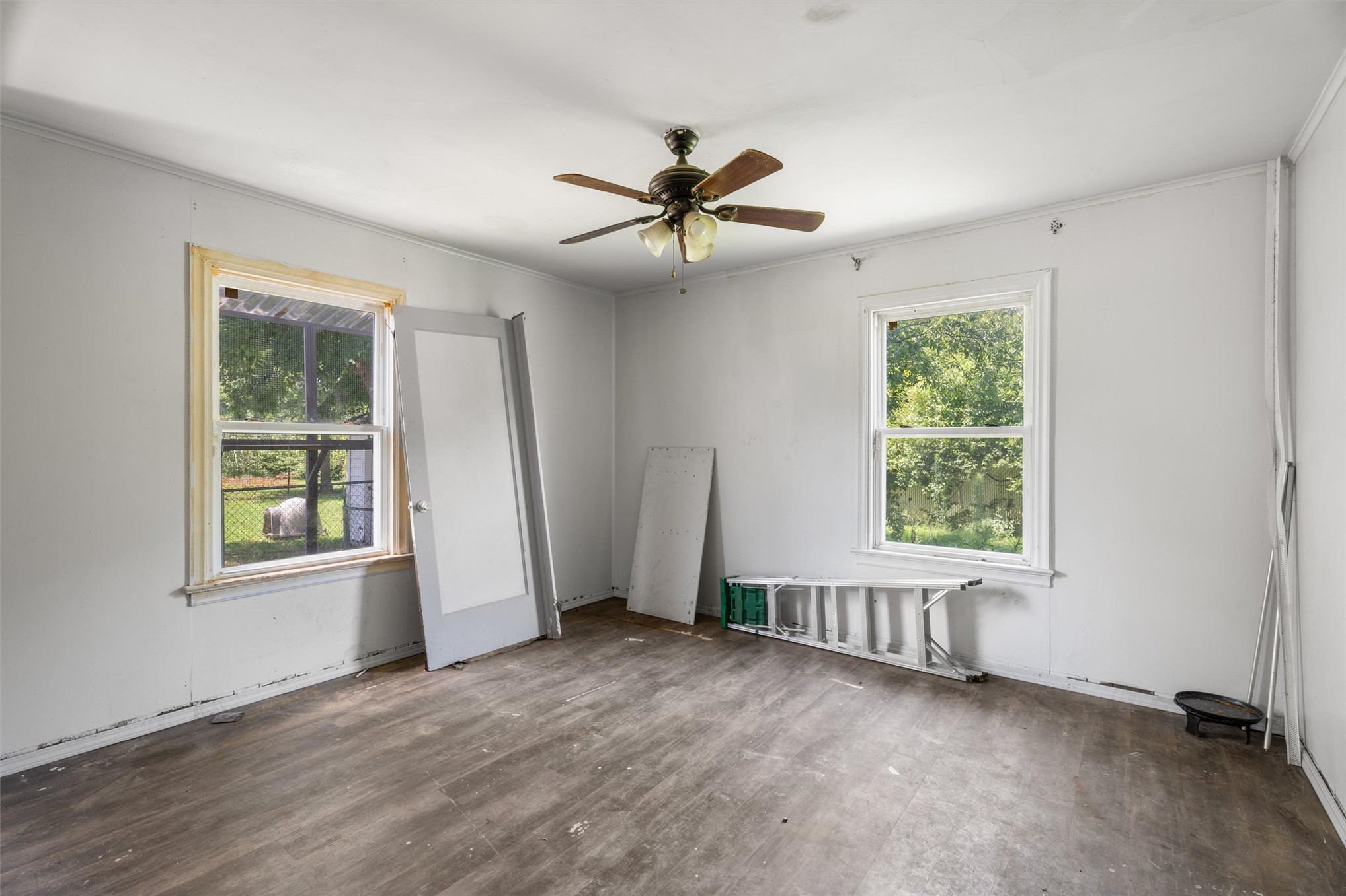 313 N Santa Fe Avenue Property Photo 13