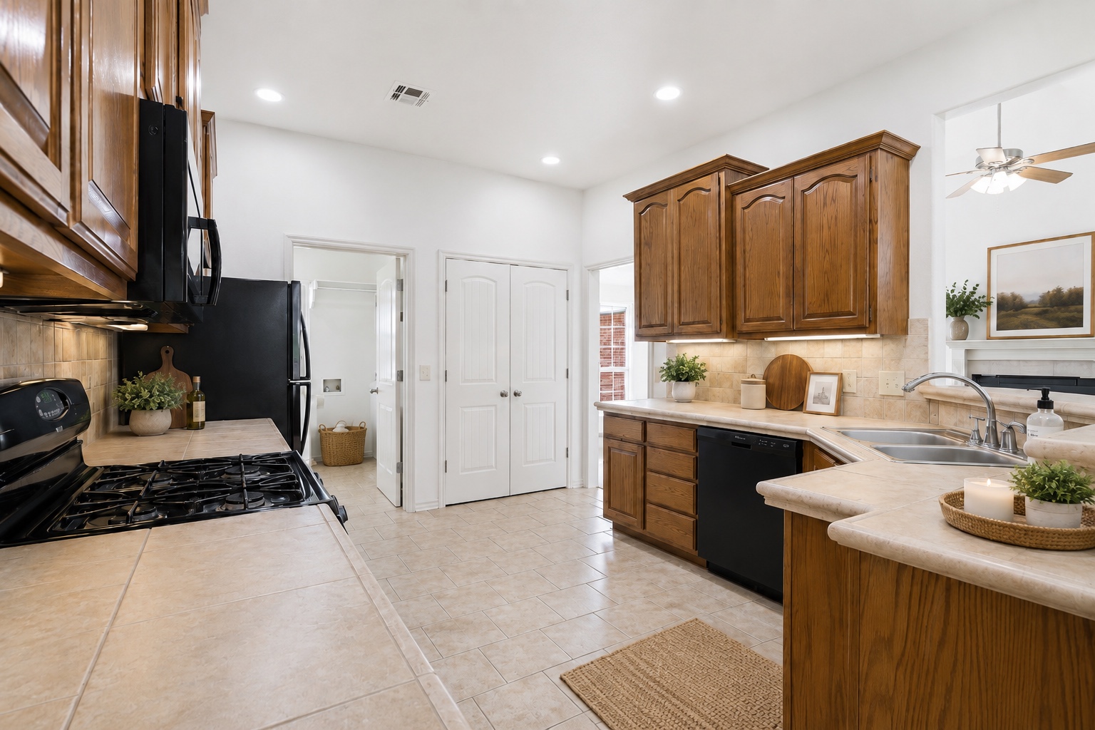 13535 E 463 Road Property Photo 15