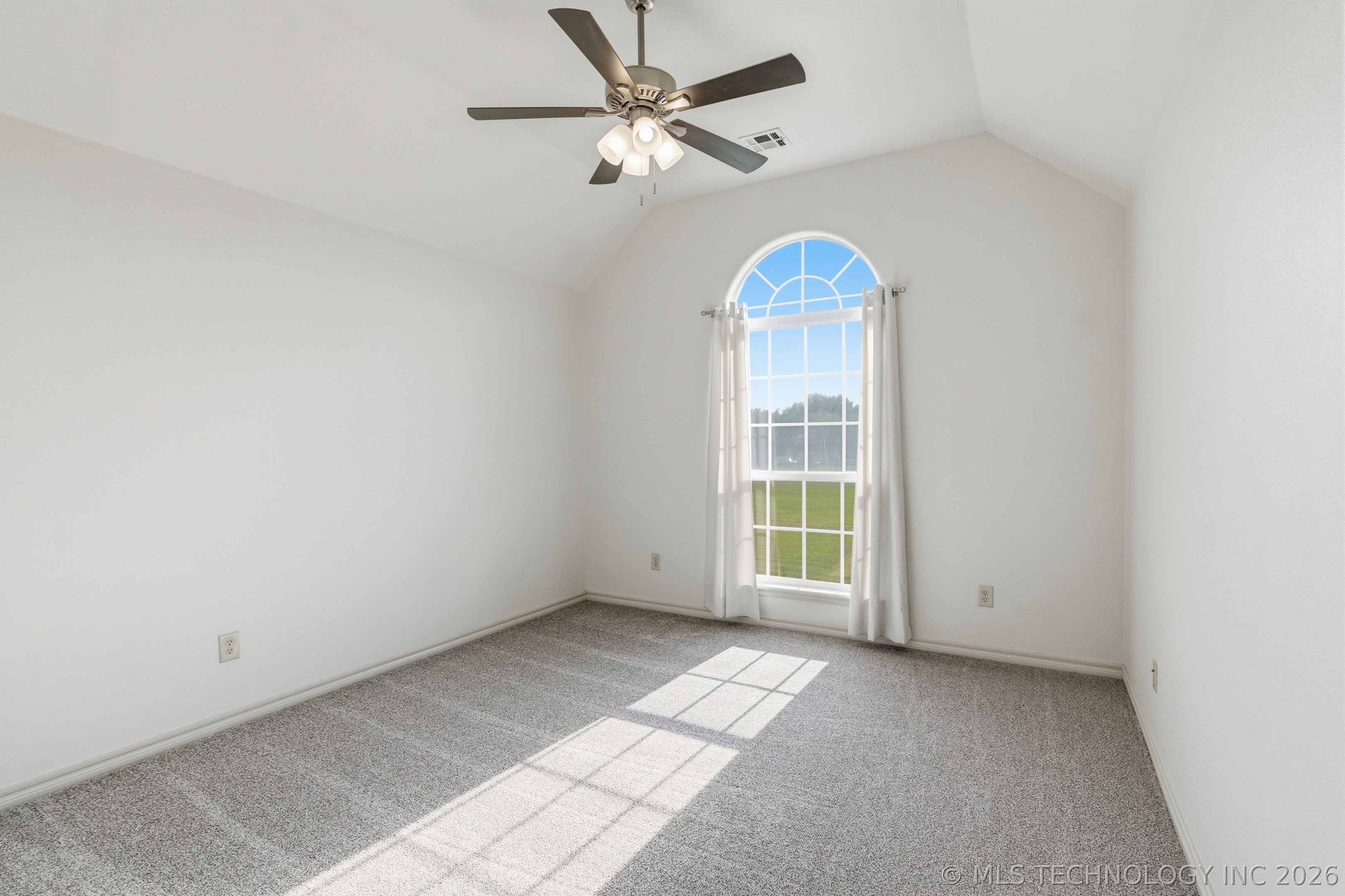 13535 E 463 Road Property Photo 17