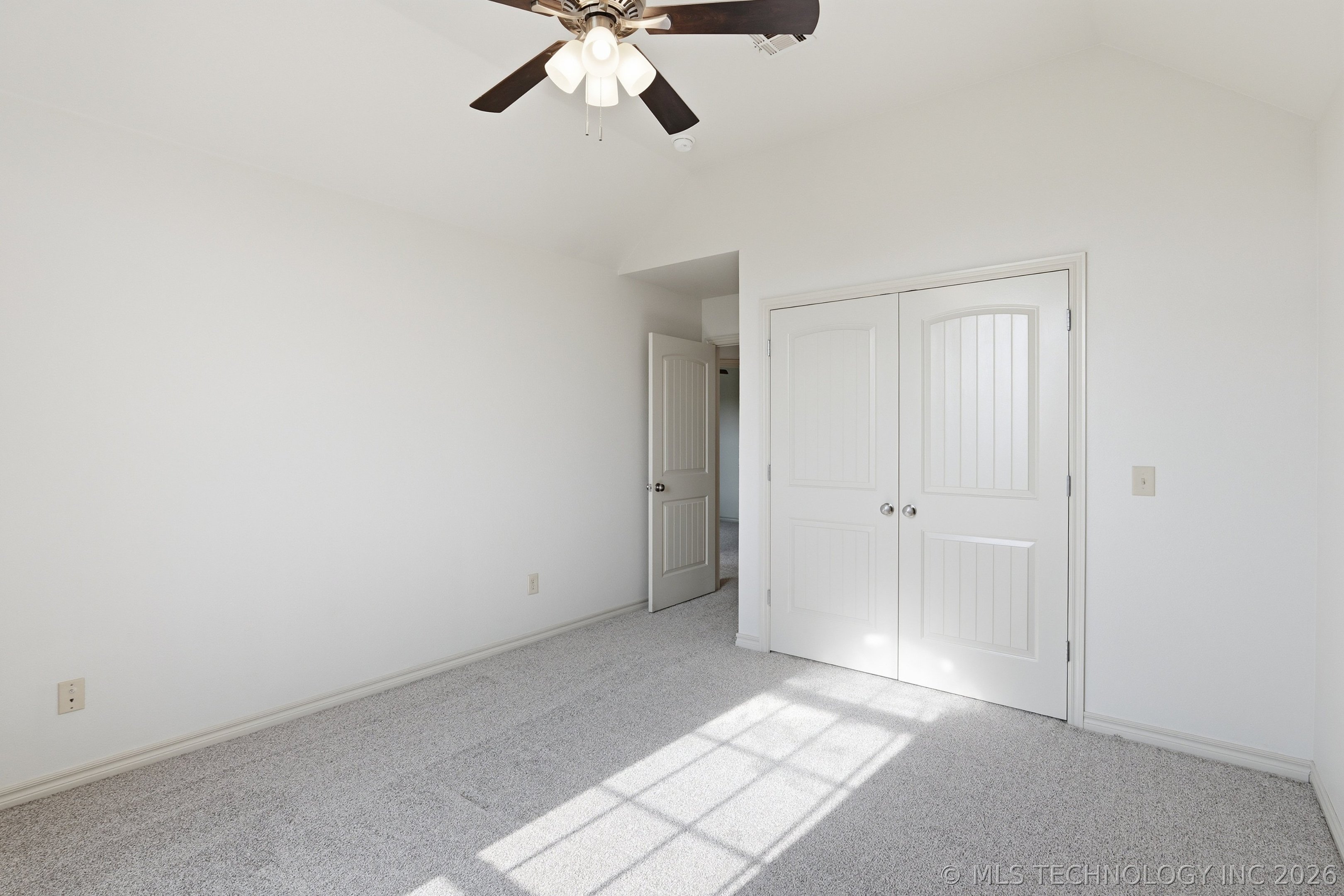 13535 E 463 Road Property Photo 18