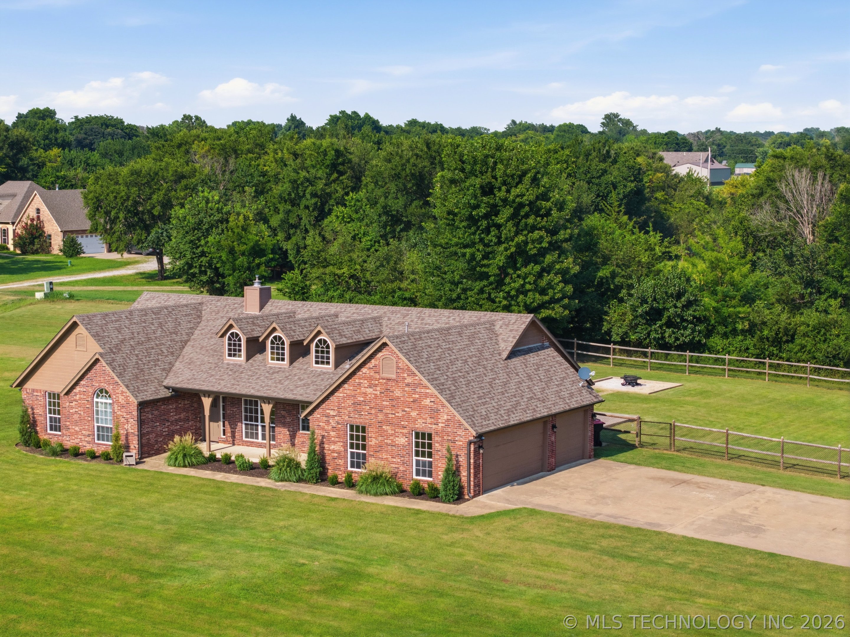 13535 E 463 Road Property Photo 38
