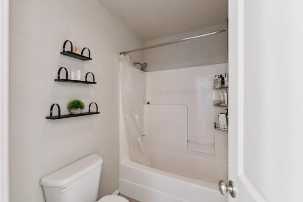 20208 E 37th Street S Property Photo 10