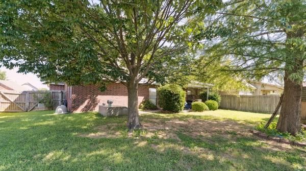 20208 E 37th Street S Property Photo 26
